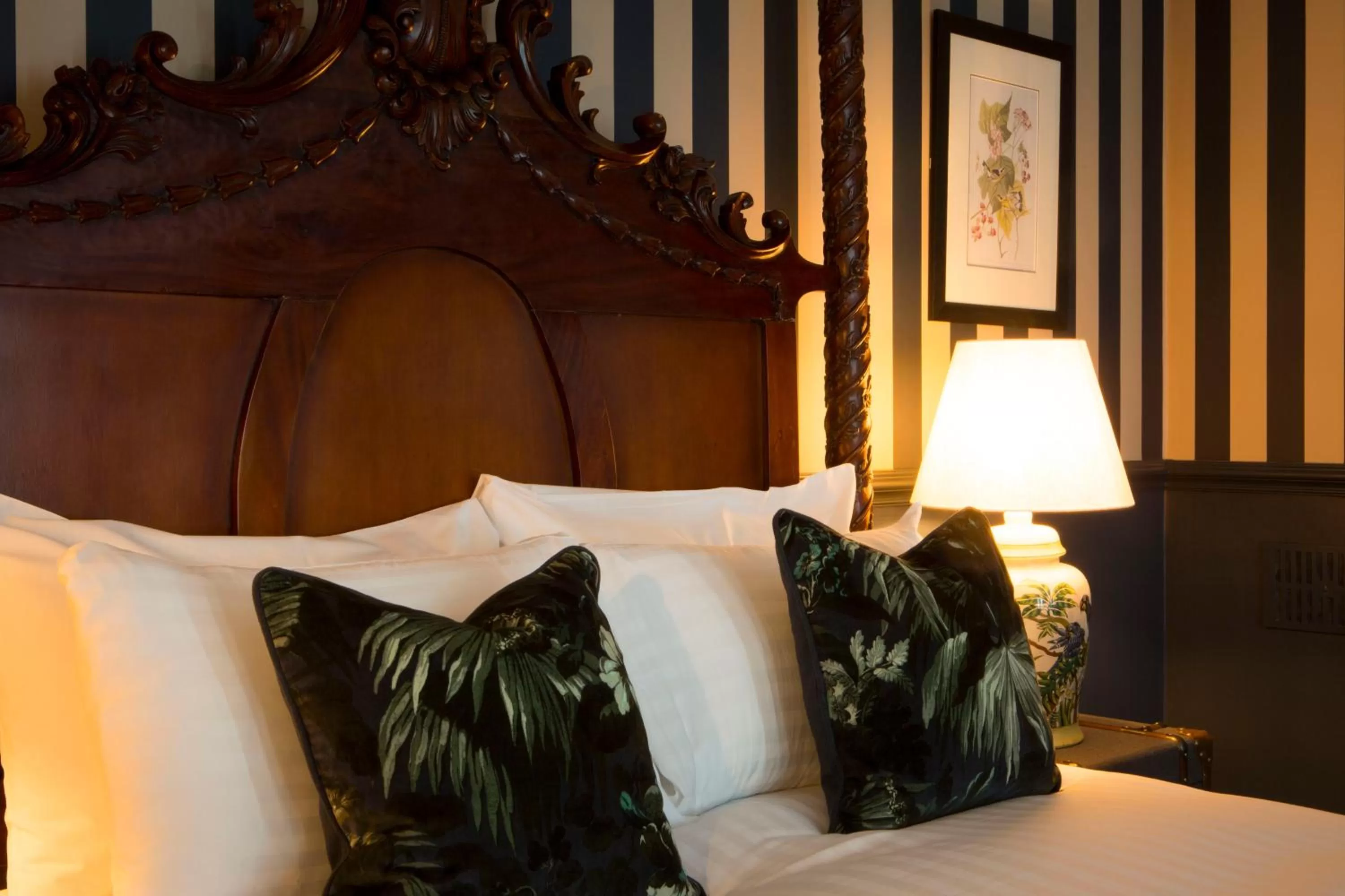 Bed in Wynnstay Arms, Ruabon, Wrexham