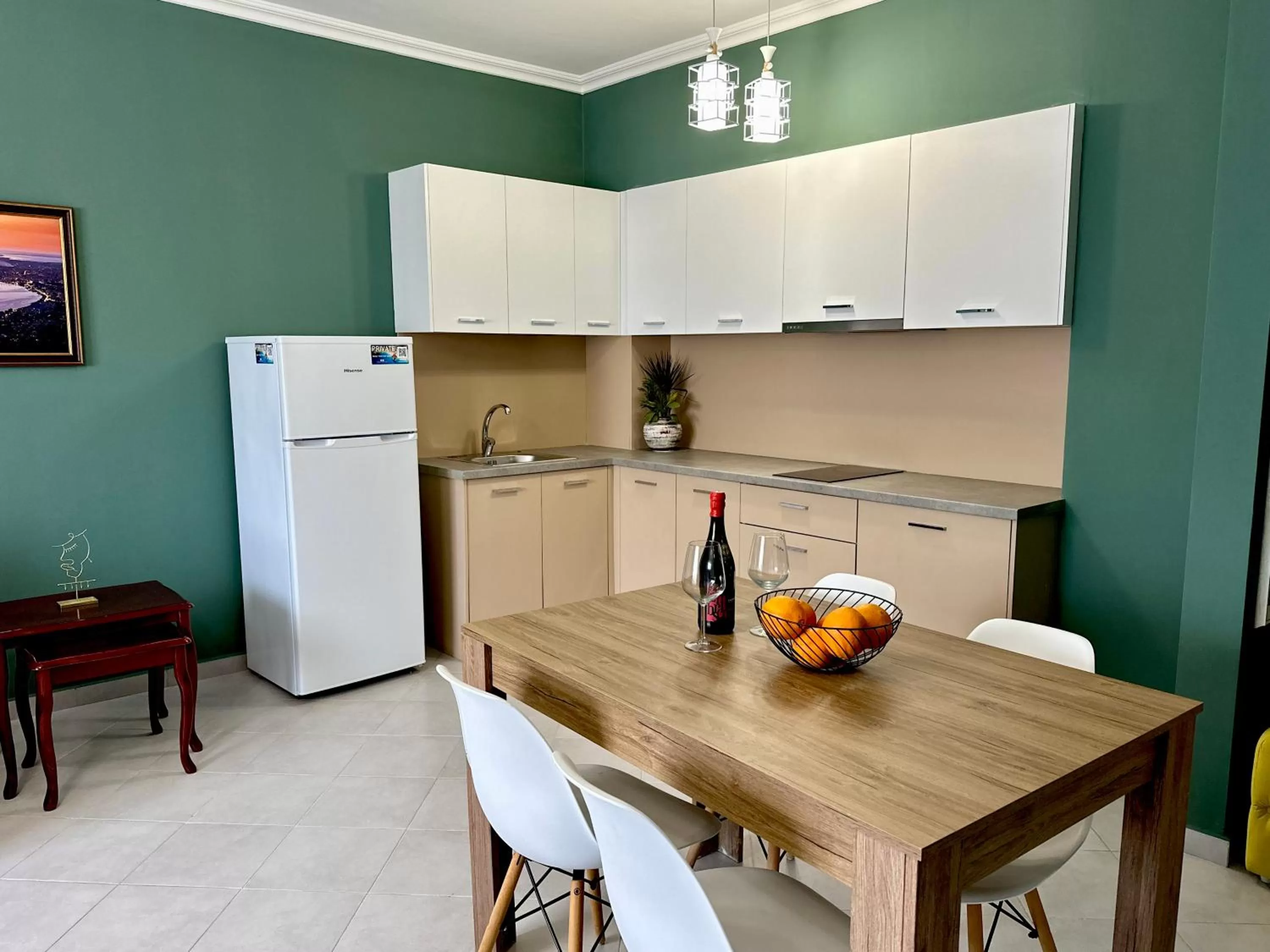 Kitchen or kitchenette, Dining Area in FAMILY SUITE RESIDENCE
