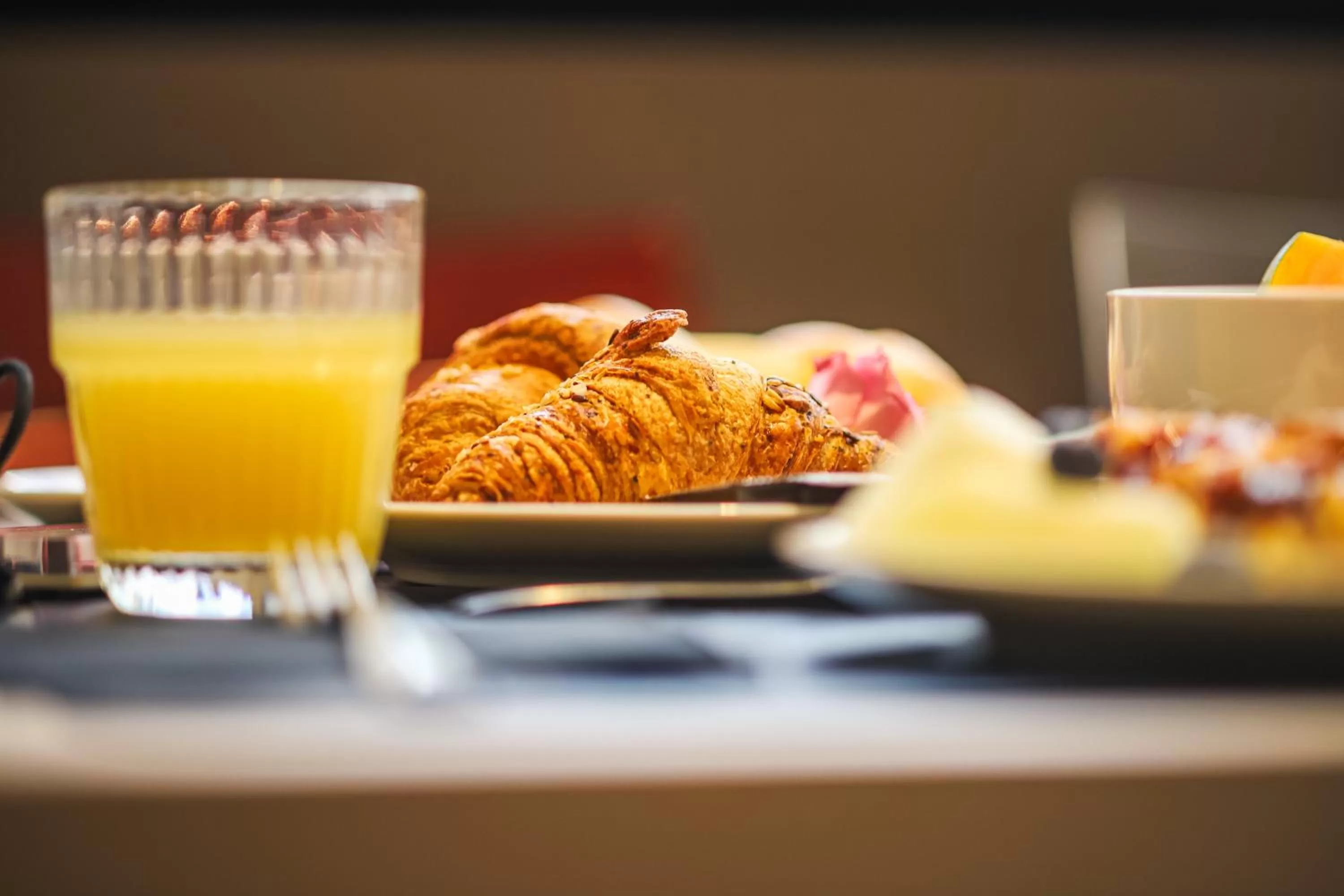 Breakfast in Hotel Astoria