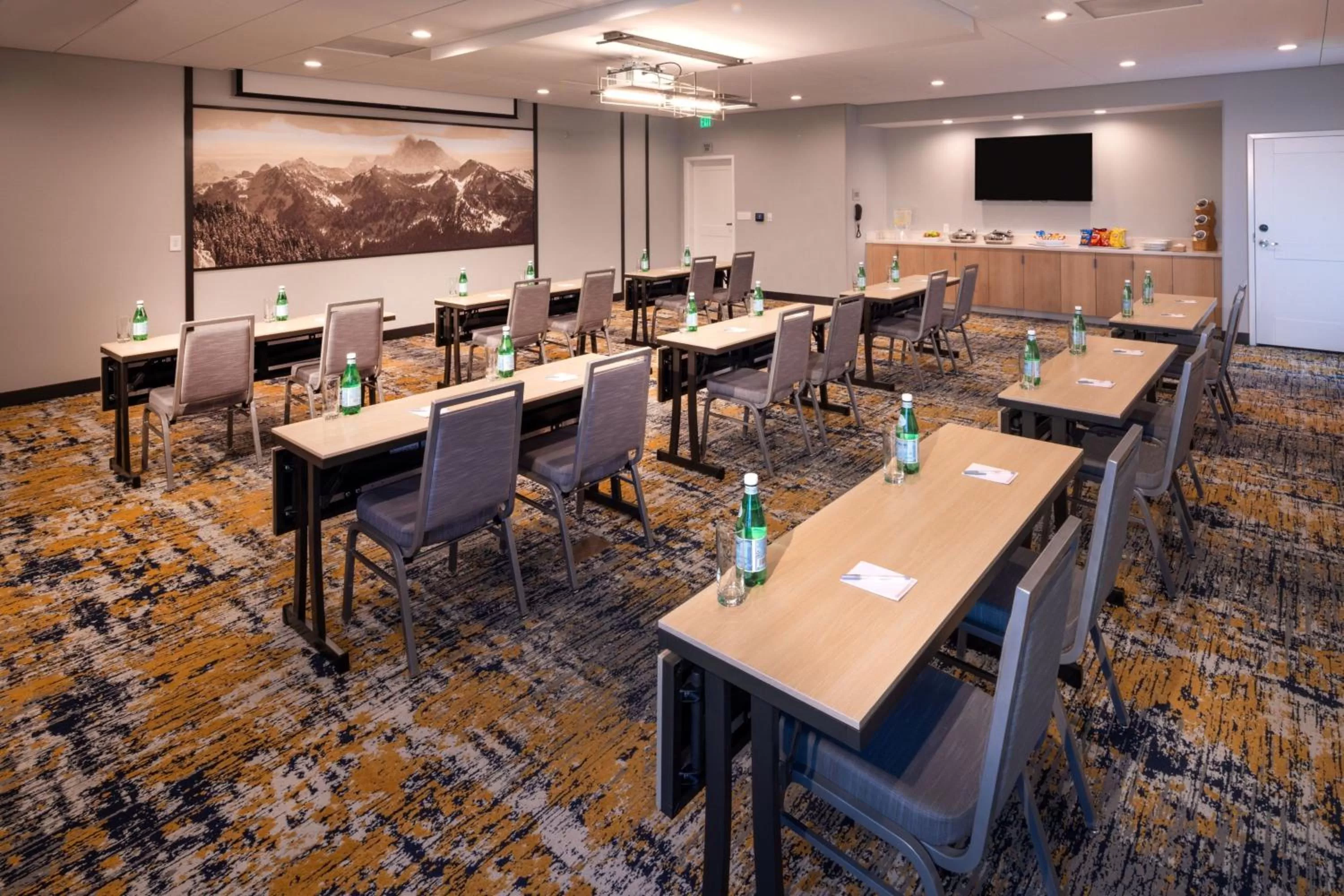 Meeting/conference room in TownePlace Suites by Marriott Ellensburg