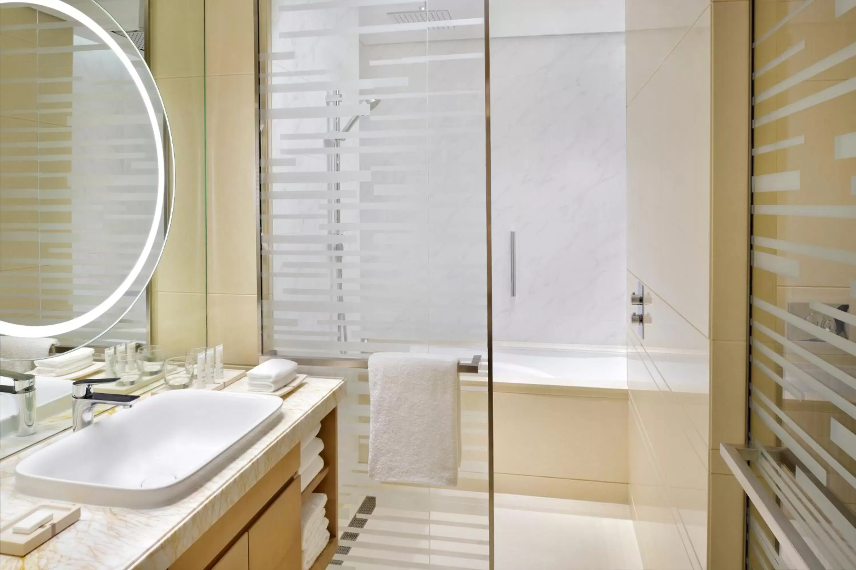 Standard King Room with City View in Crowne Plaza Dubai Marina by IHG Standard King Room with City View in Crowne Plaza Dubai Marina by IHG