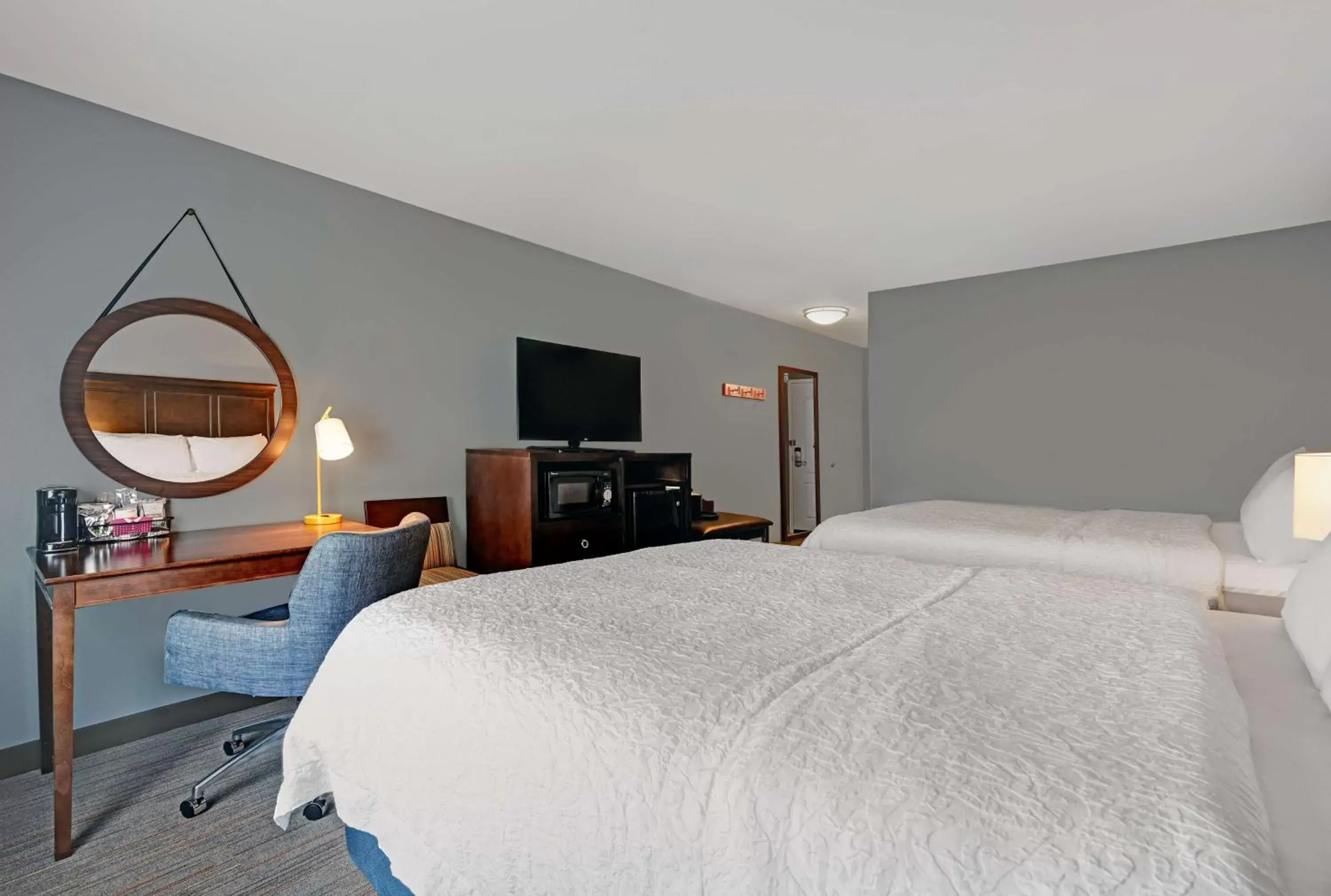 Room with Two Queen Beds - Non-Smoking in Hampton Inn Farmington Room with Two Queen Beds - Non-Smoking in Hampton Inn Farmington