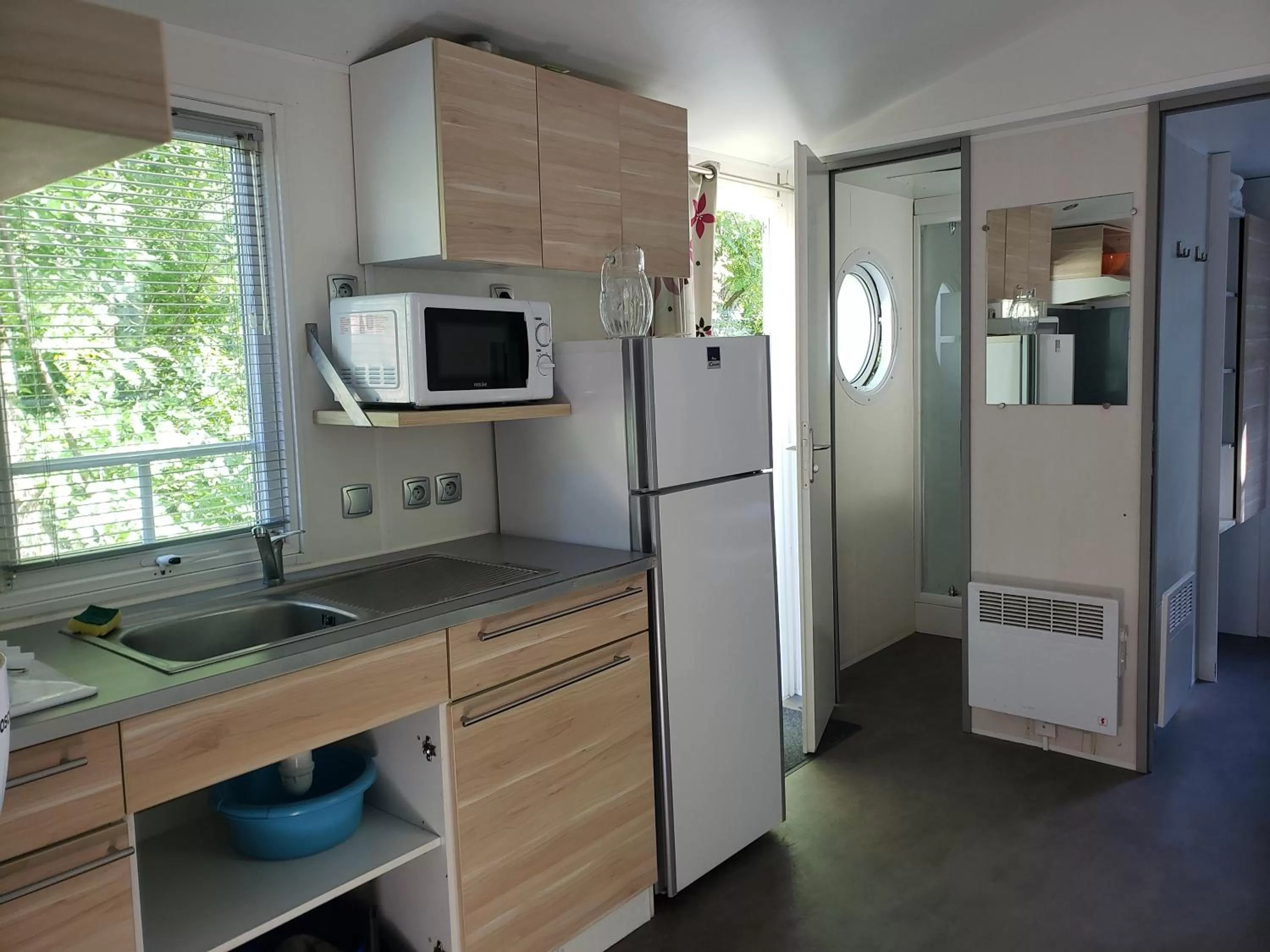 Kitchen or kitchenette in Le Moulin D'onclaire Camping et chambres d'hôtes