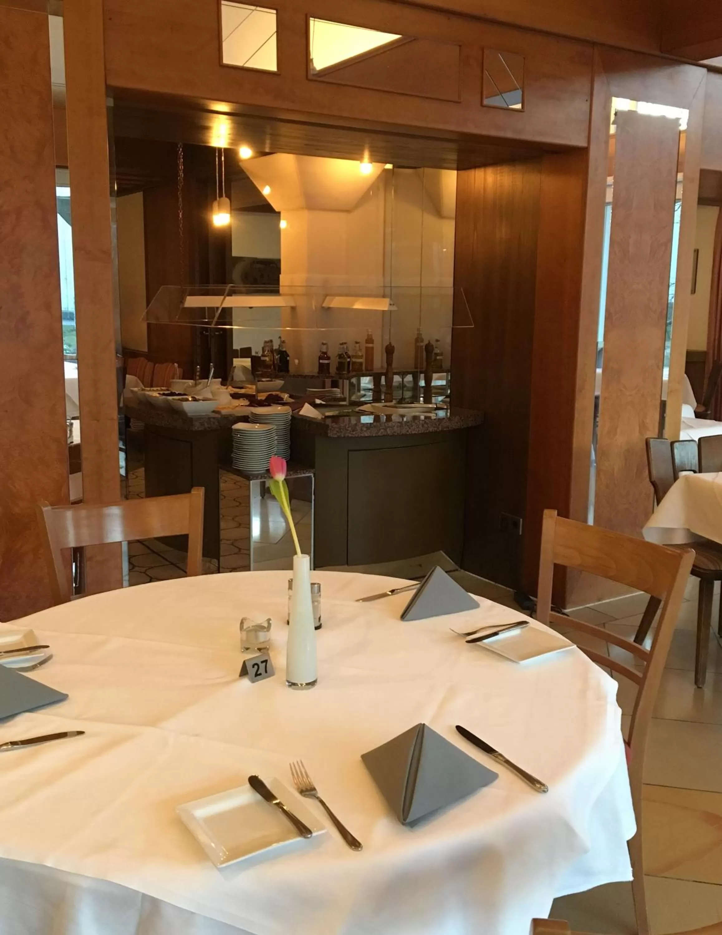 Restaurant/places to eat in Hotel Engel