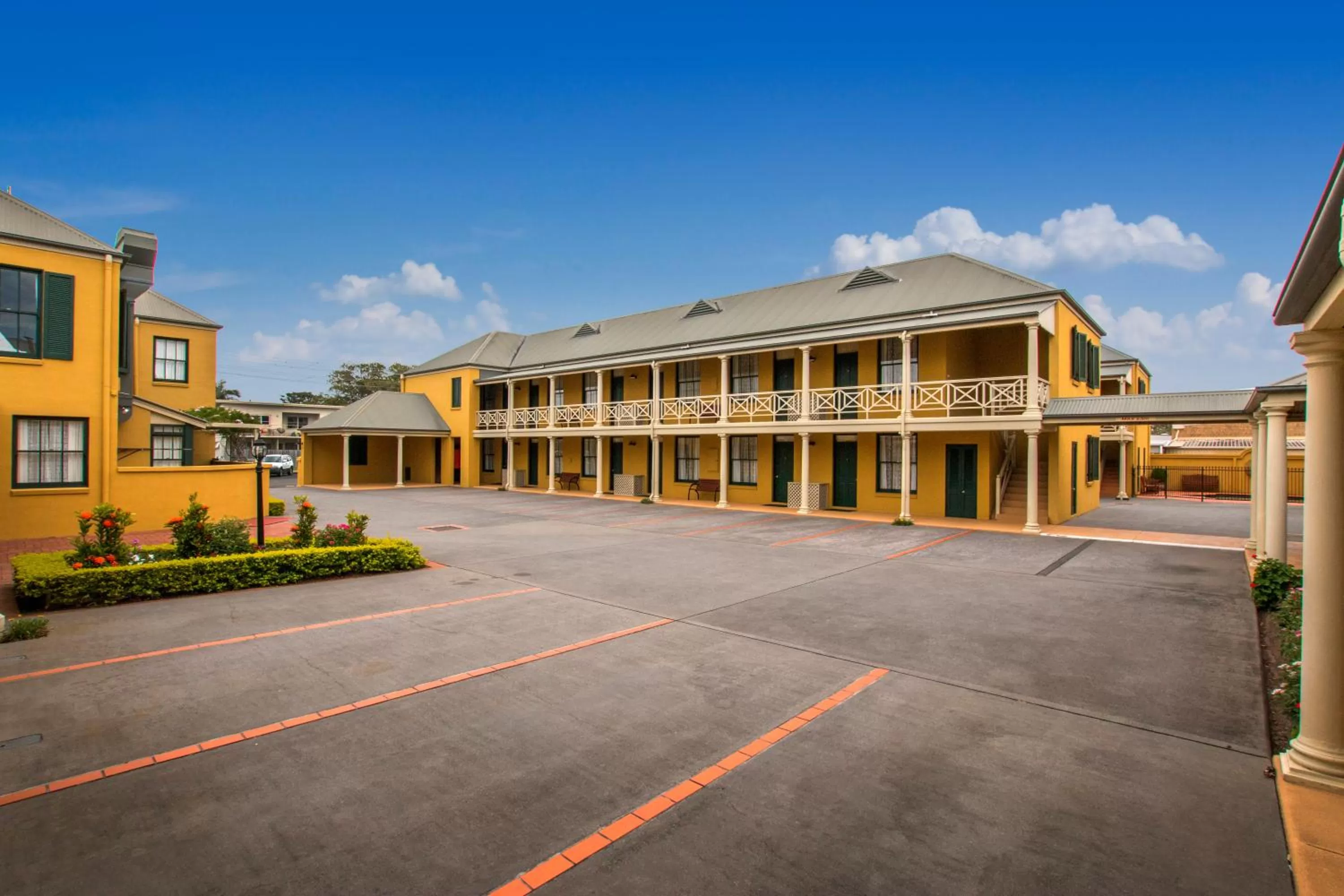 Property building in Ballina Heritage Inn