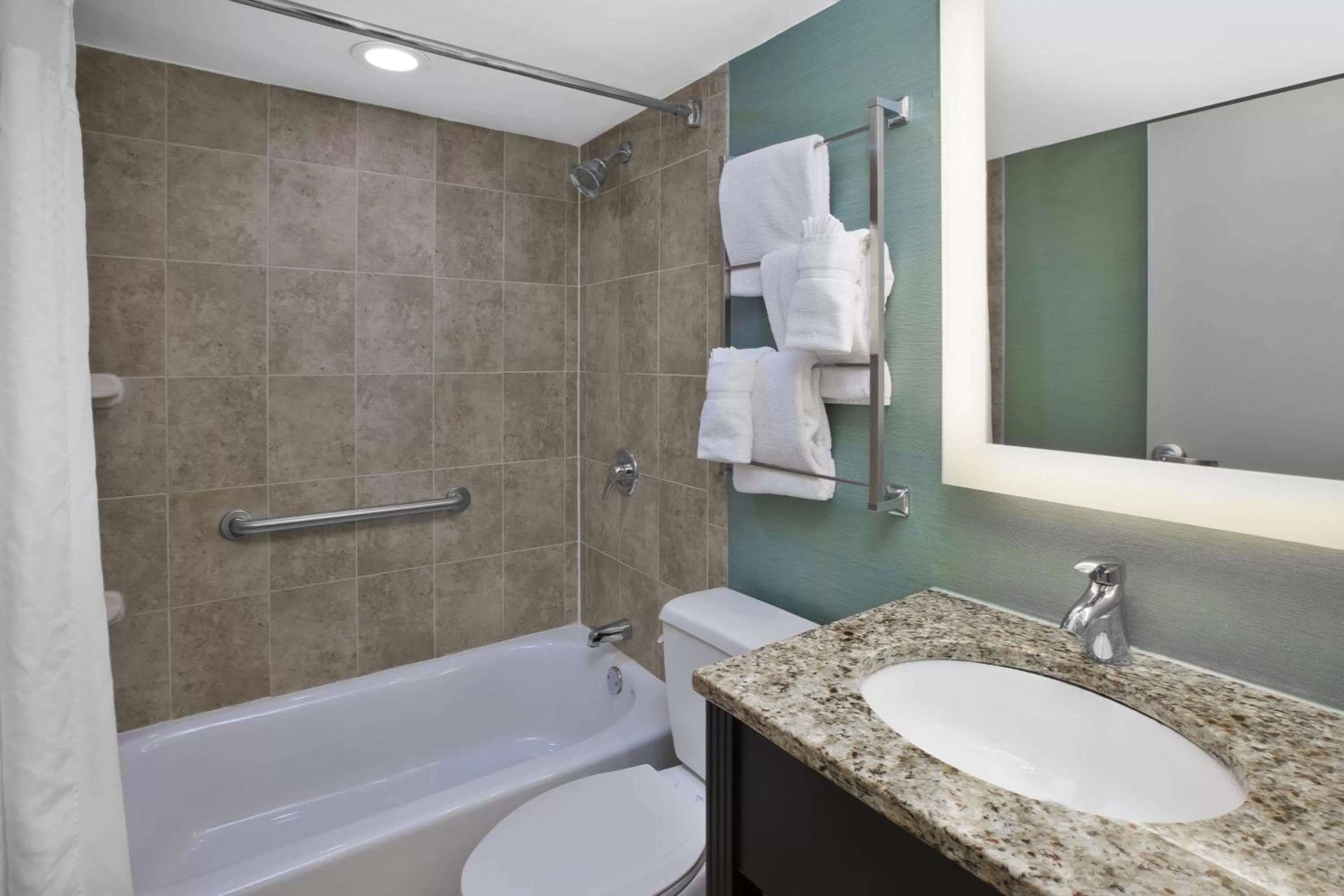 Bathroom in Holiday Inn Columbus Dwtn-Capitol Square by IHG