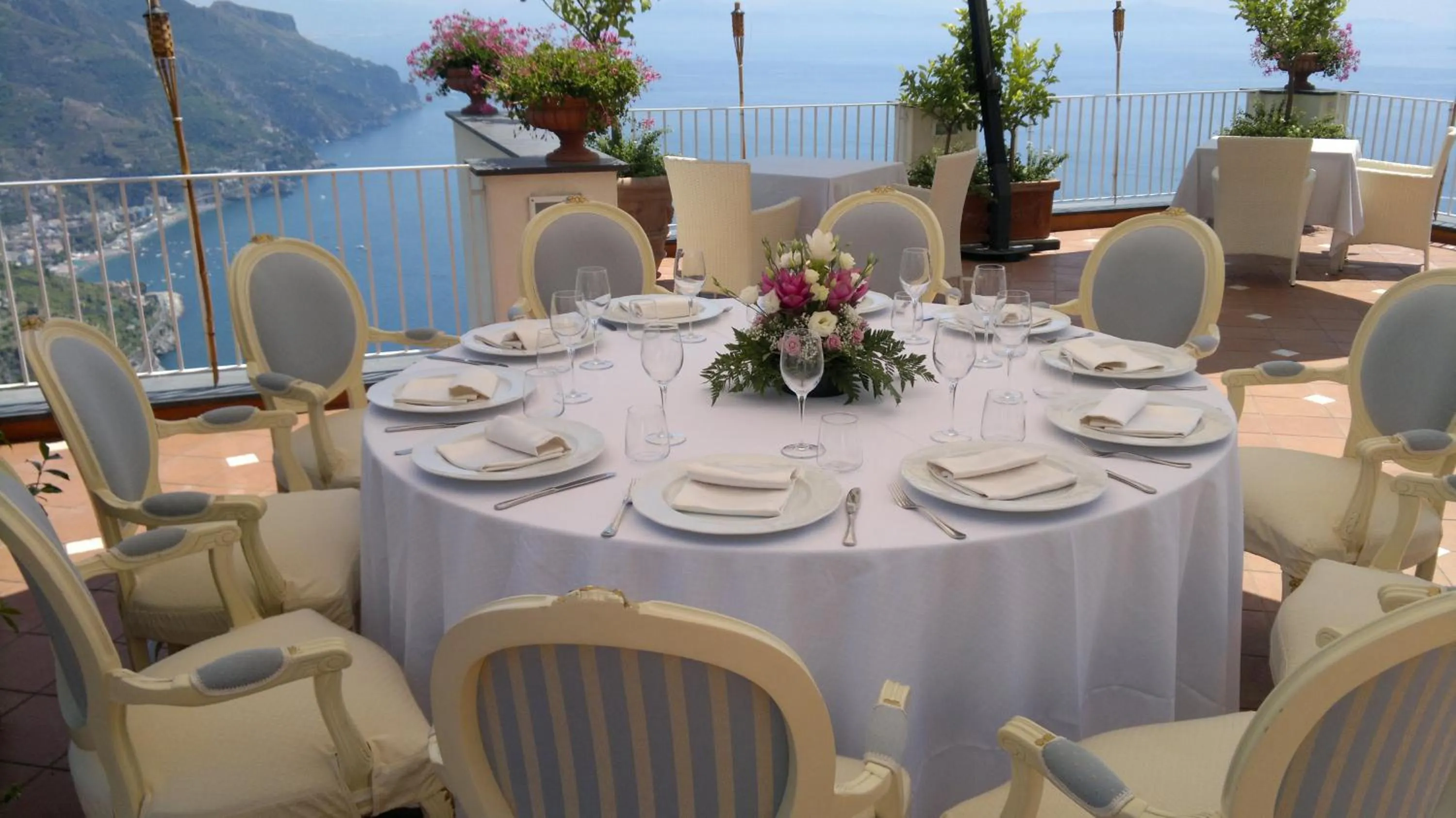 Banquet/Function facilities in Hotel Villa Fraulo
