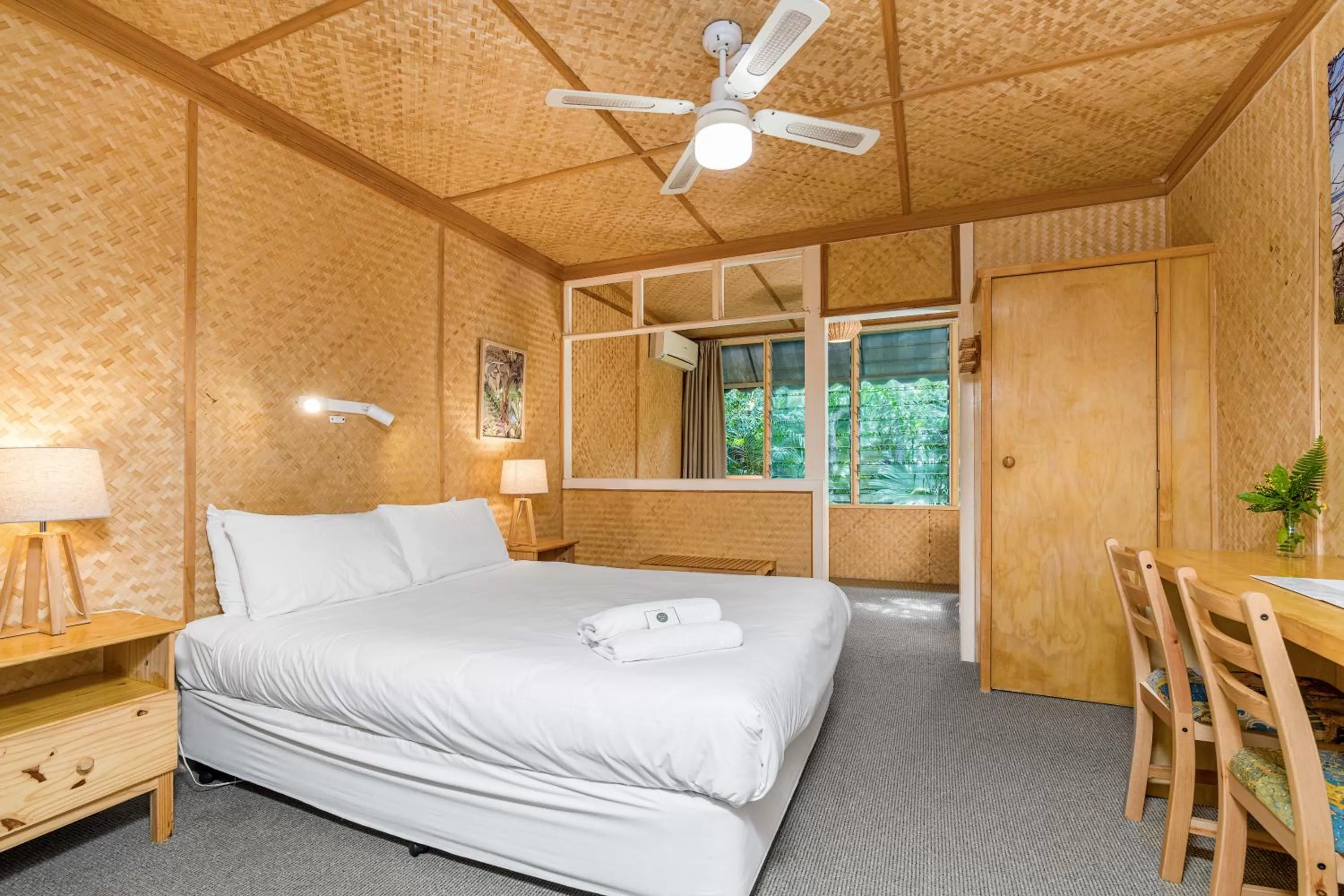 Bed in Tallow Beach Motel