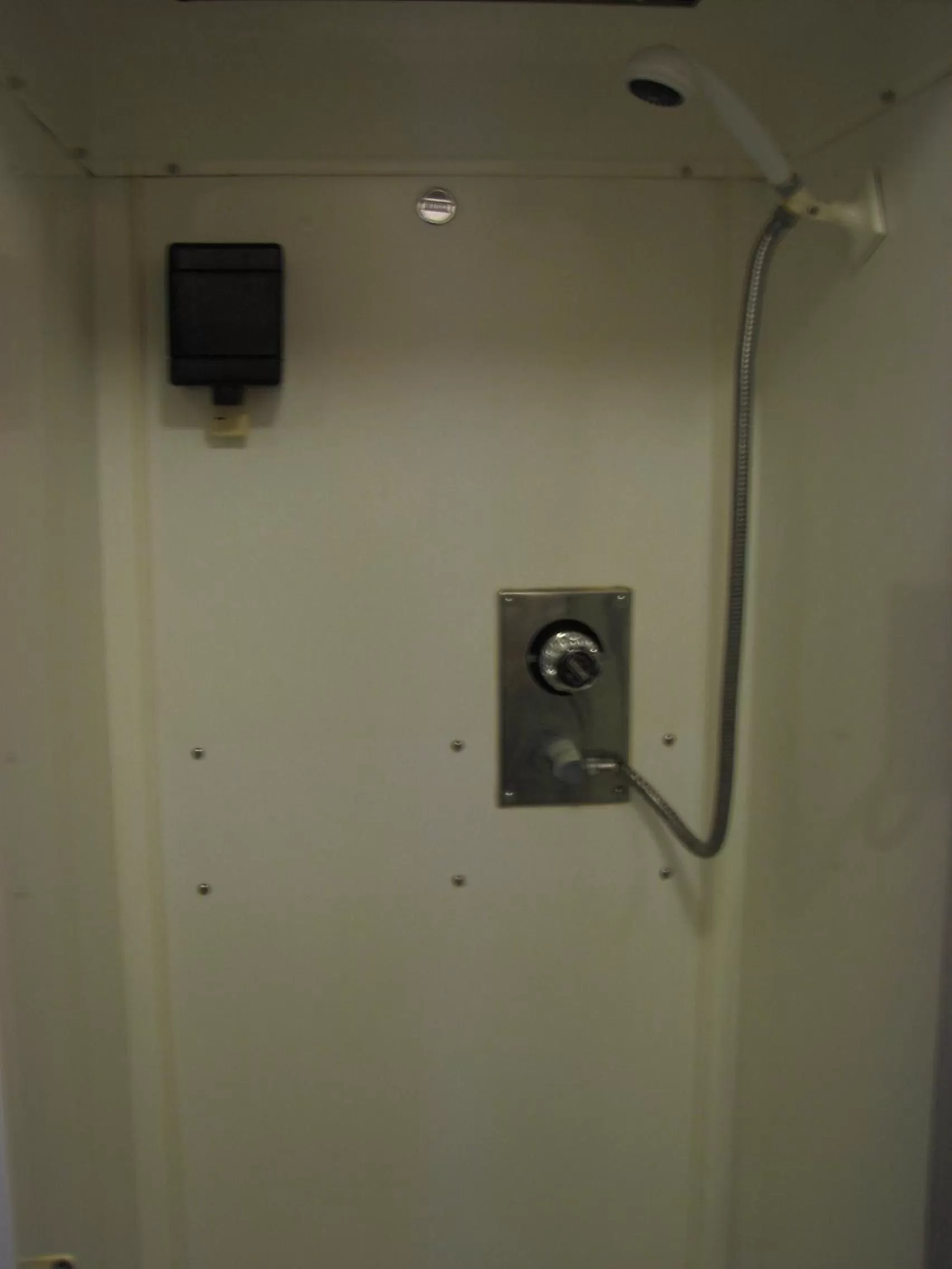 Bathroom in Lancaster Hotel