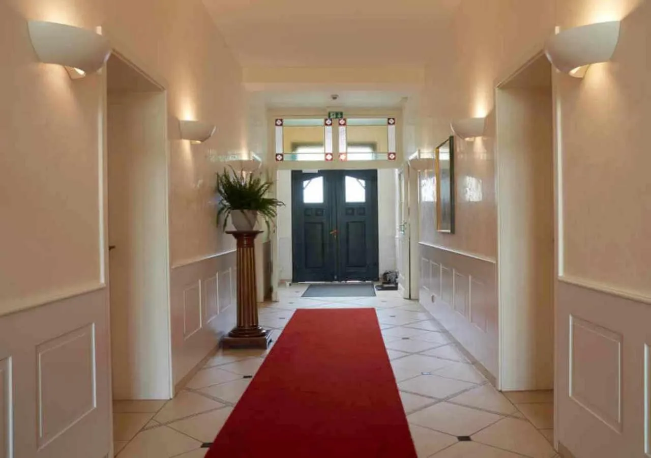 Facade/entrance in Hotel Snorrenburg GmbH