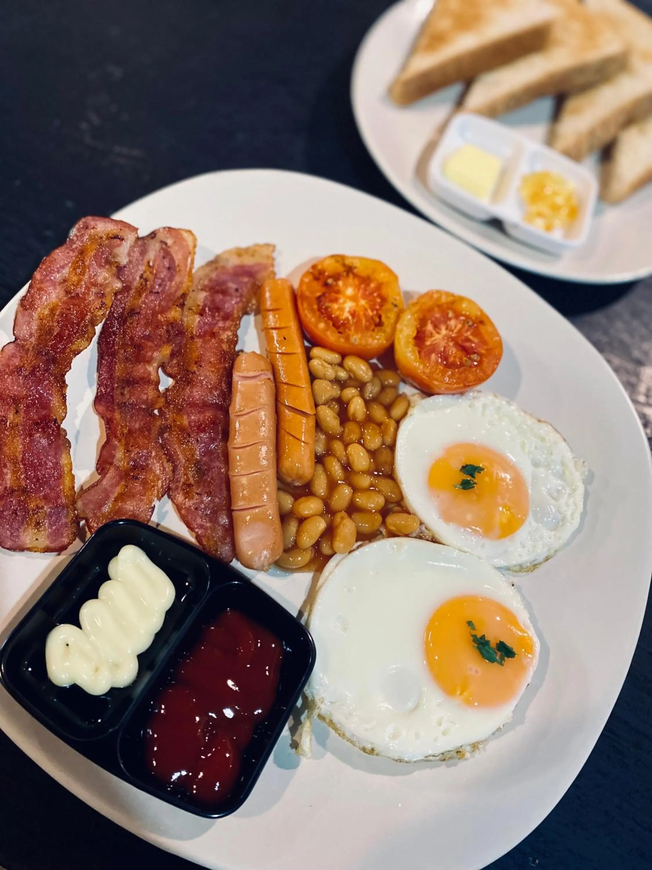 Food and drinks in BH Baan Paradise Hotel Patong