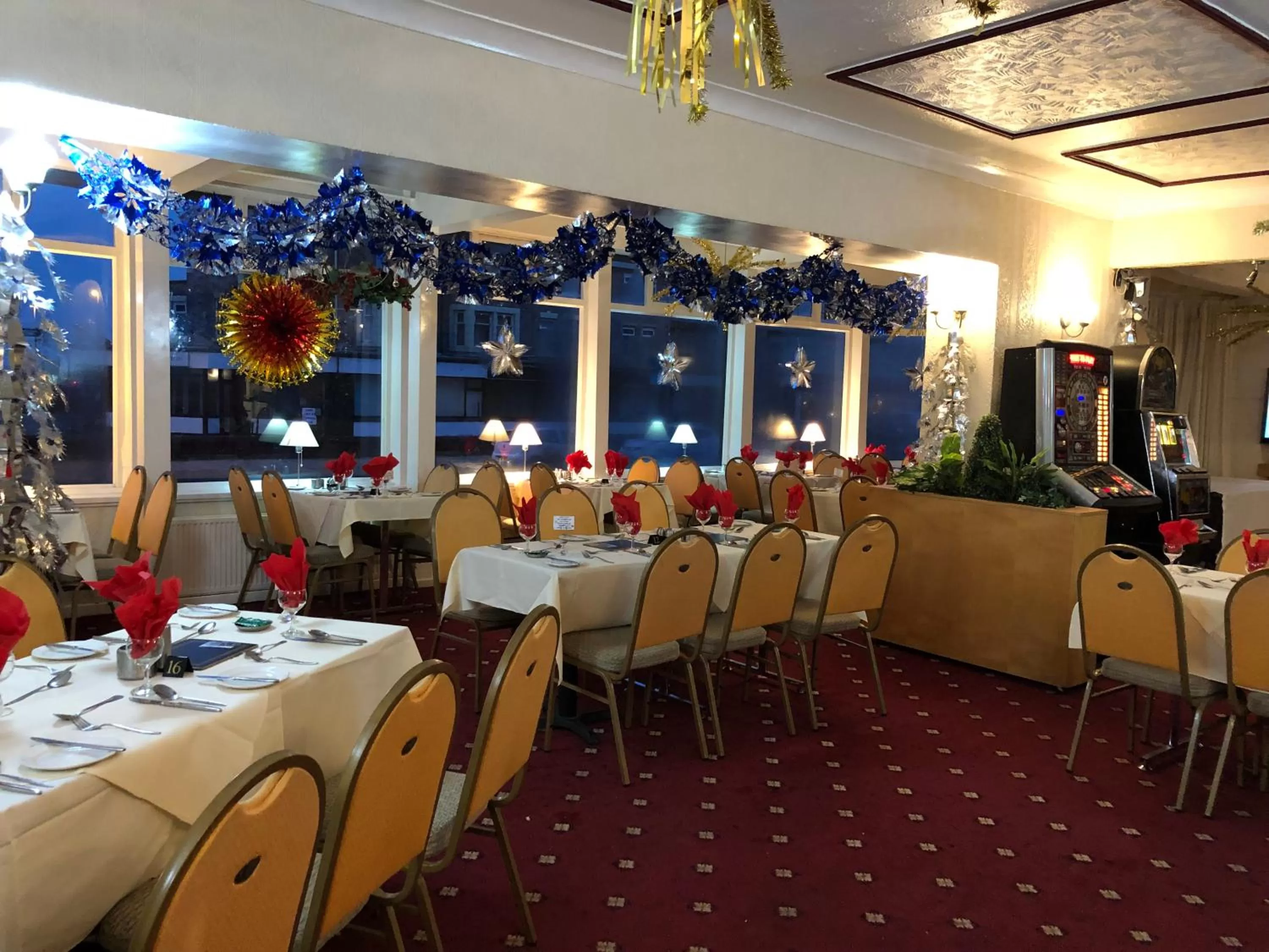 Restaurant/Places to Eat in The Colwyn Hotel - near Pleasure Beach