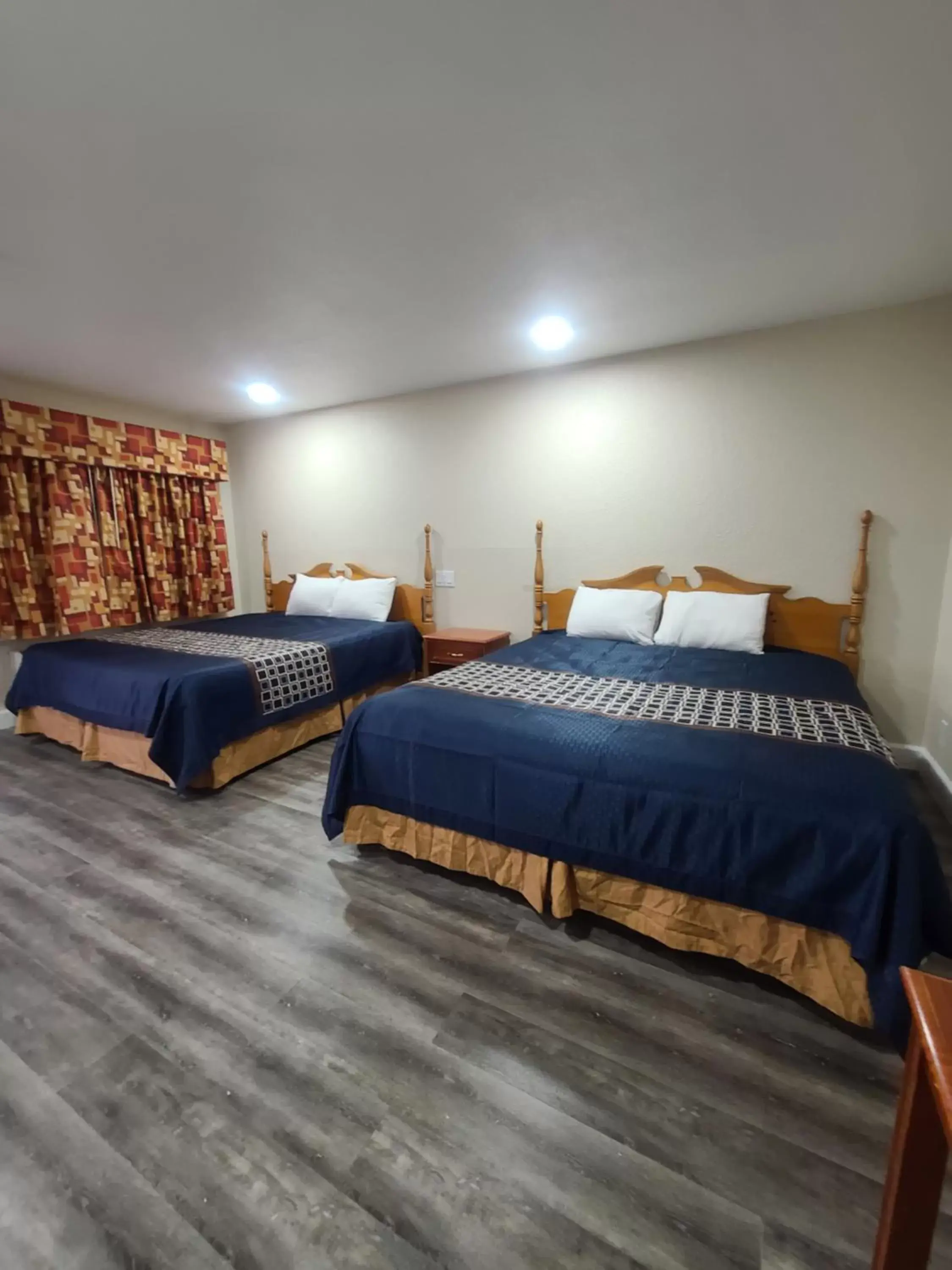 Majestic Inn & Suites Majestic Inn & Suites