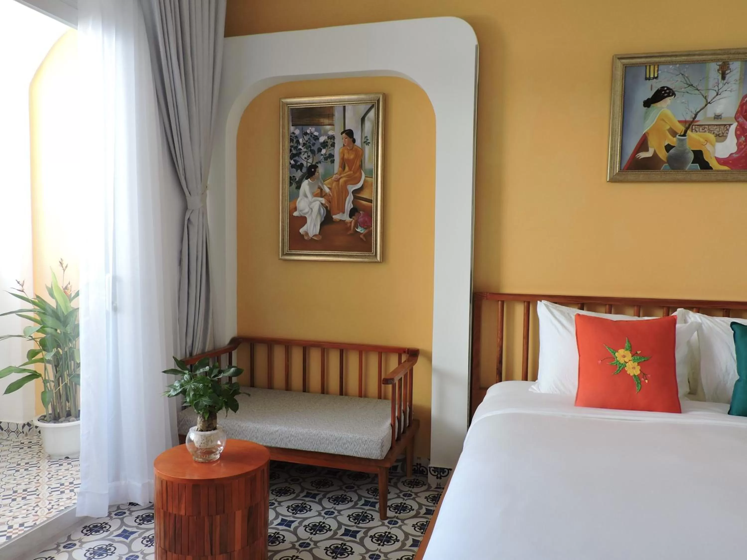 Seating area, Bed in Chez Mimosa Local