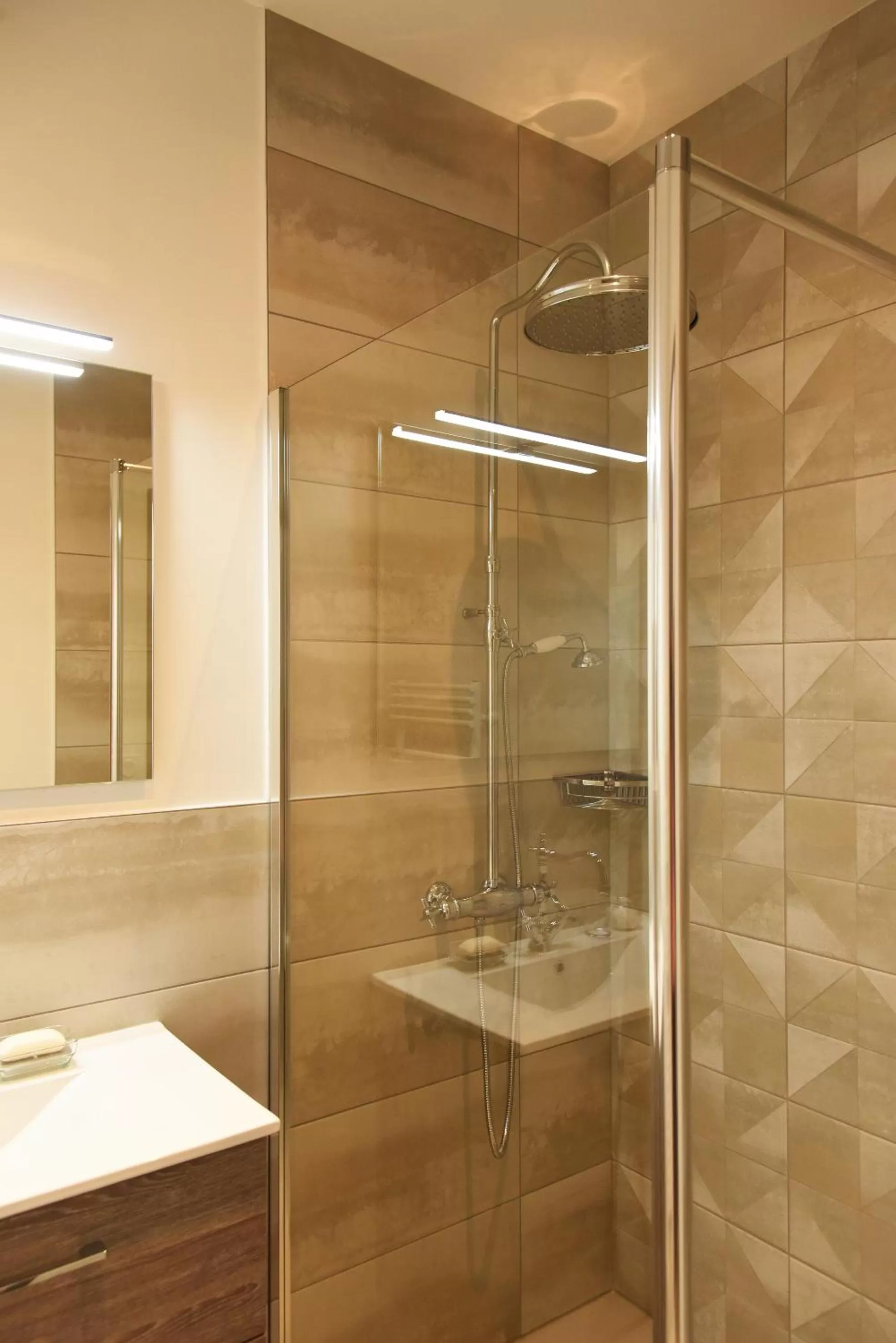 Bathroom in Le Charles V