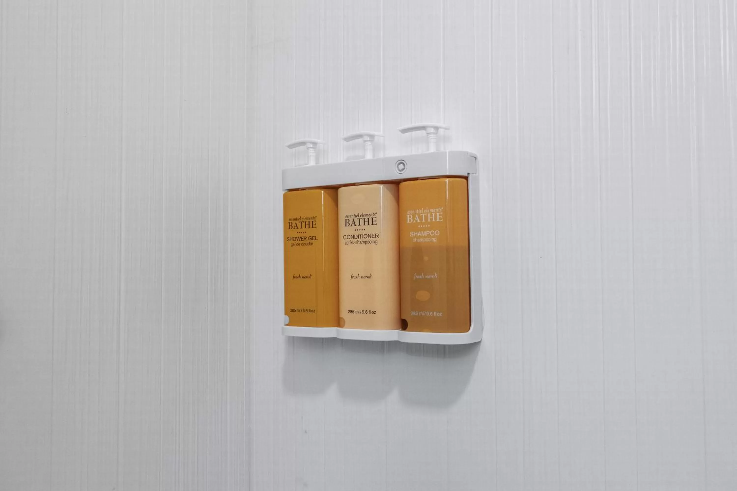 Shower in Nob Hill Hotel