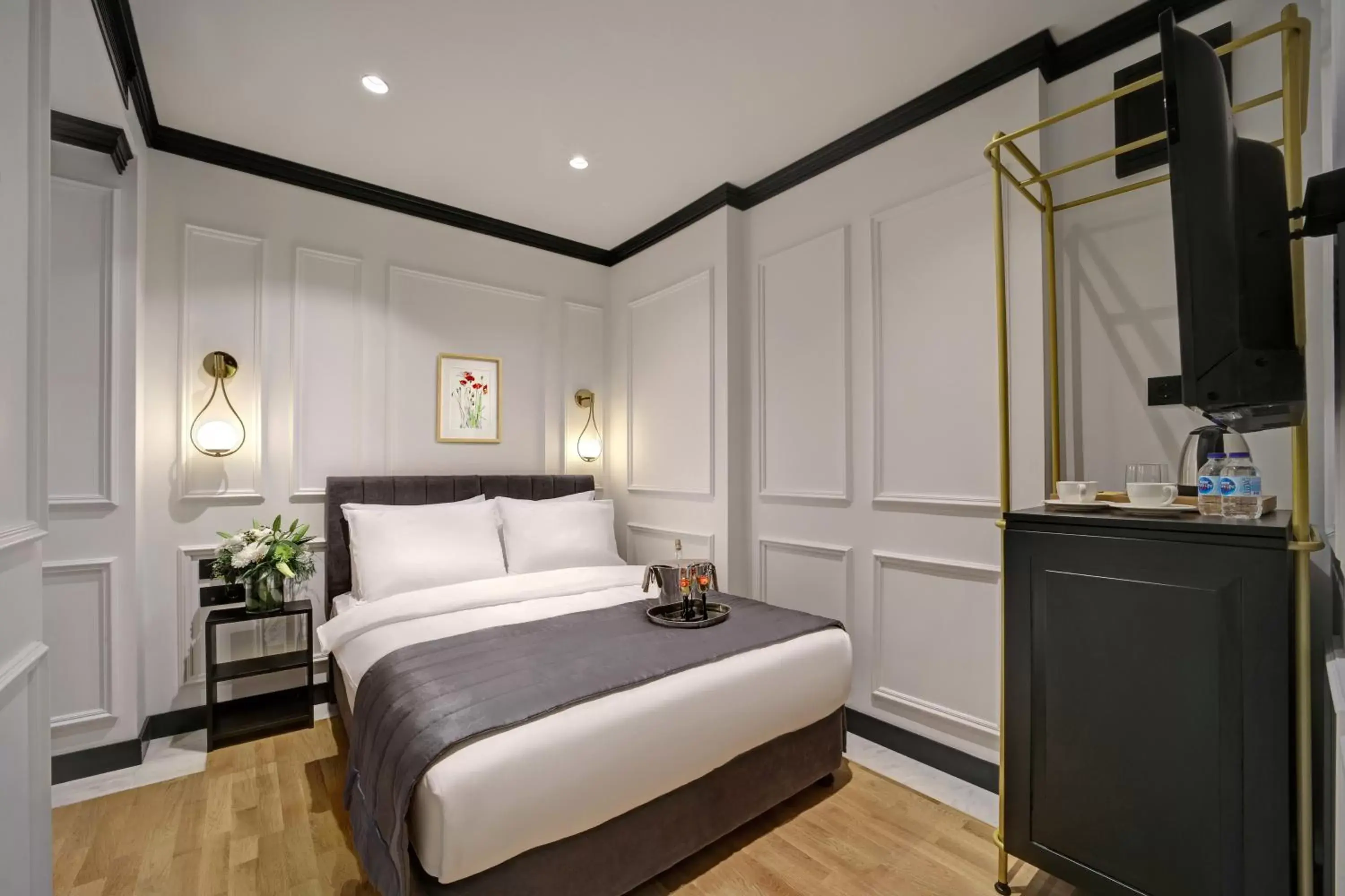 Budget Double Room in The Trinity Hotel Taksim - Special Category Budget Double Room in The Trinity Hotel Taksim - Special Category