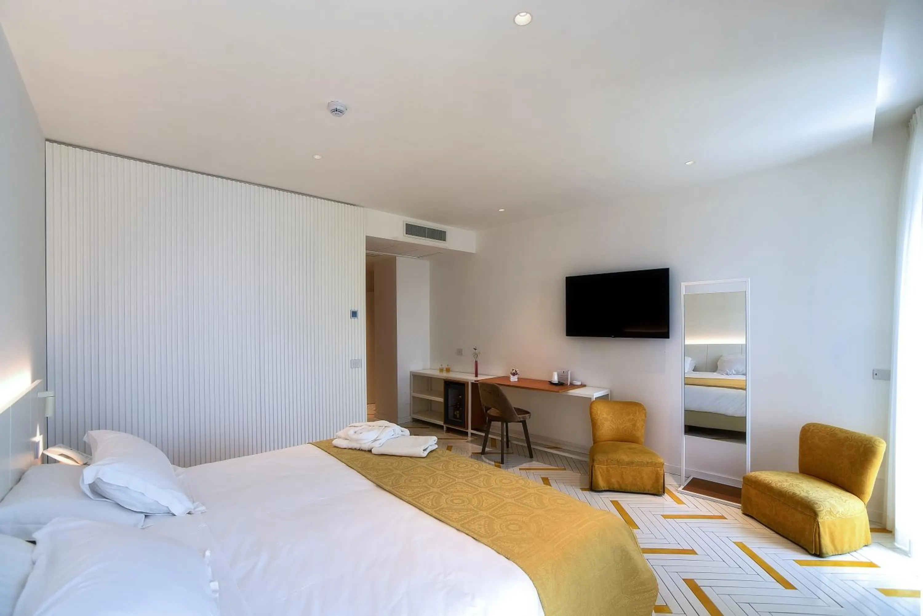 Bedroom, Bed in Hotel Graal