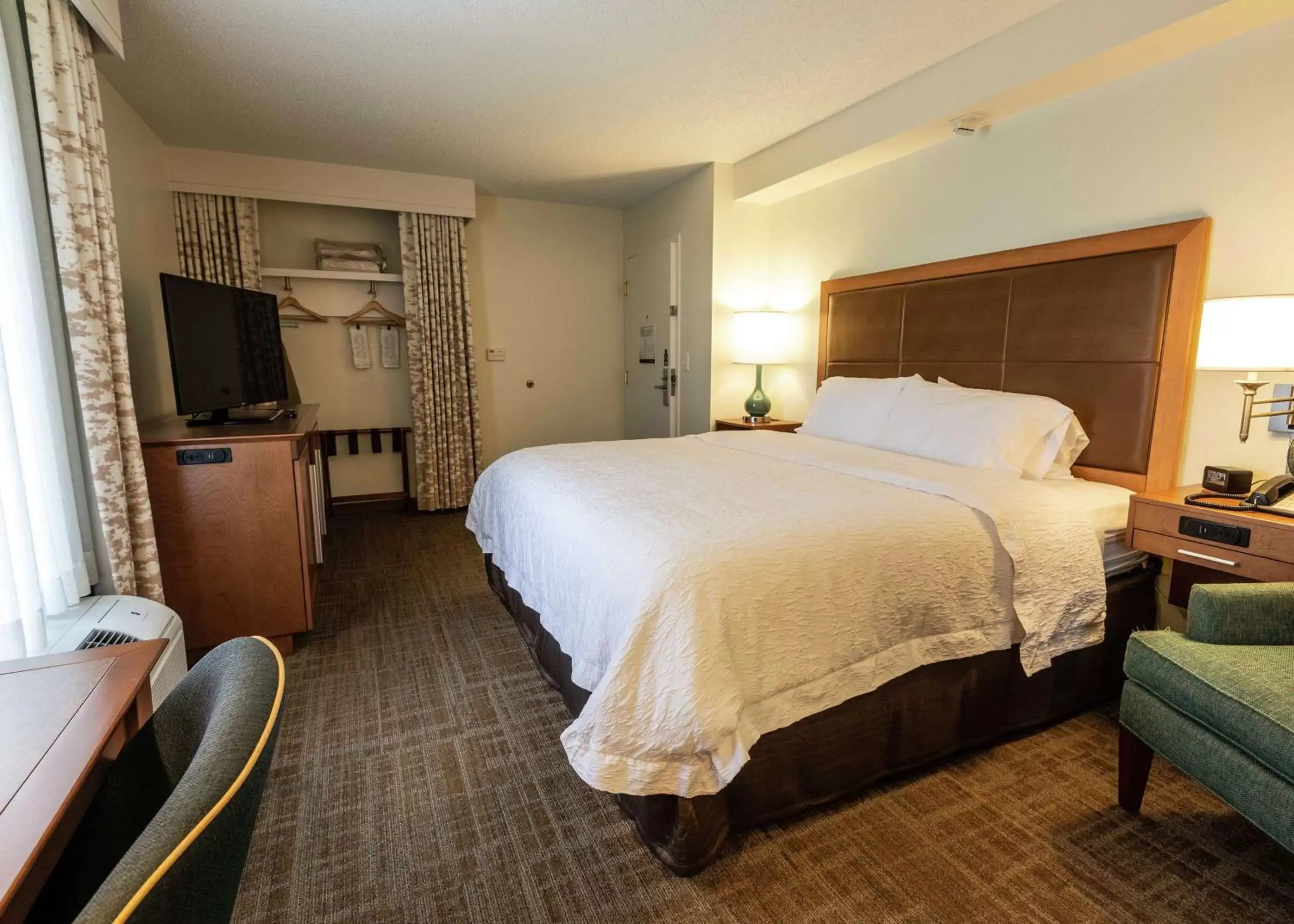 King Room with Golf Course View - Non-Smoking in Hampton Inn Boca Raton King Room with Golf Course View - Non-Smoking in Hampton Inn Boca Raton