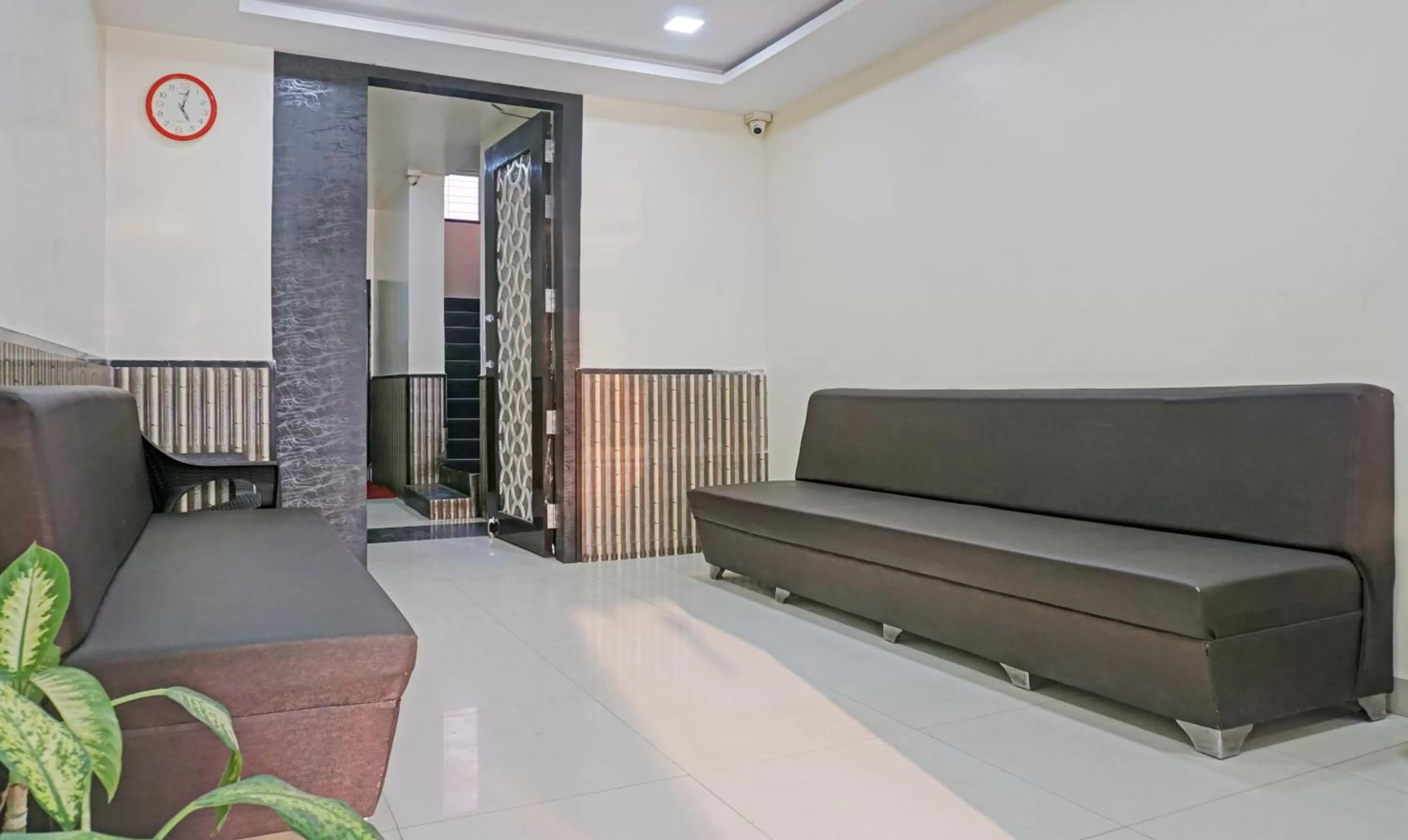 Seating Area in Treebo Trend Chetan Executive Hadapsar Phursungi