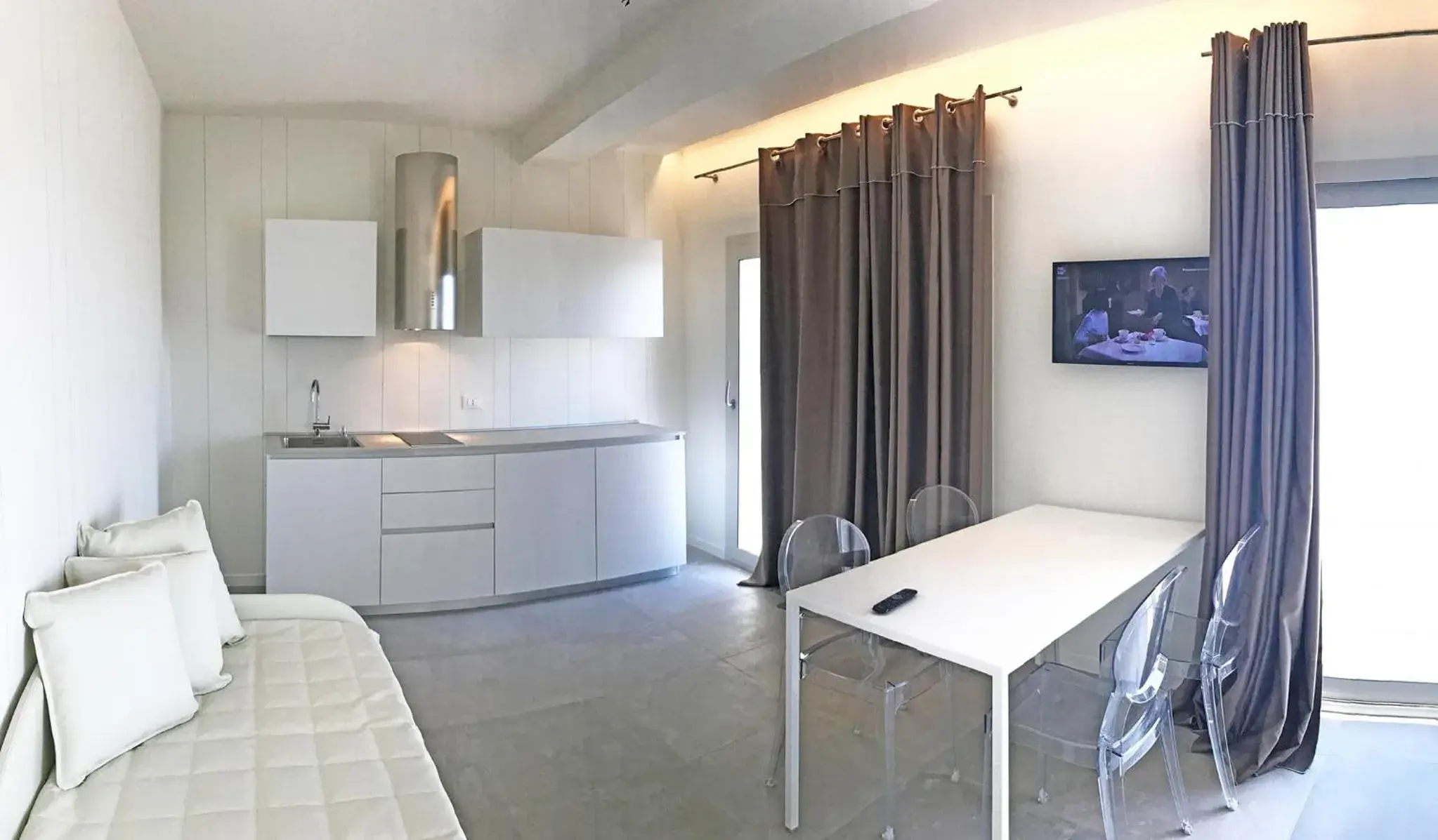 King Suite with Sea View in Stellamare King Suite with Sea View in Stellamare