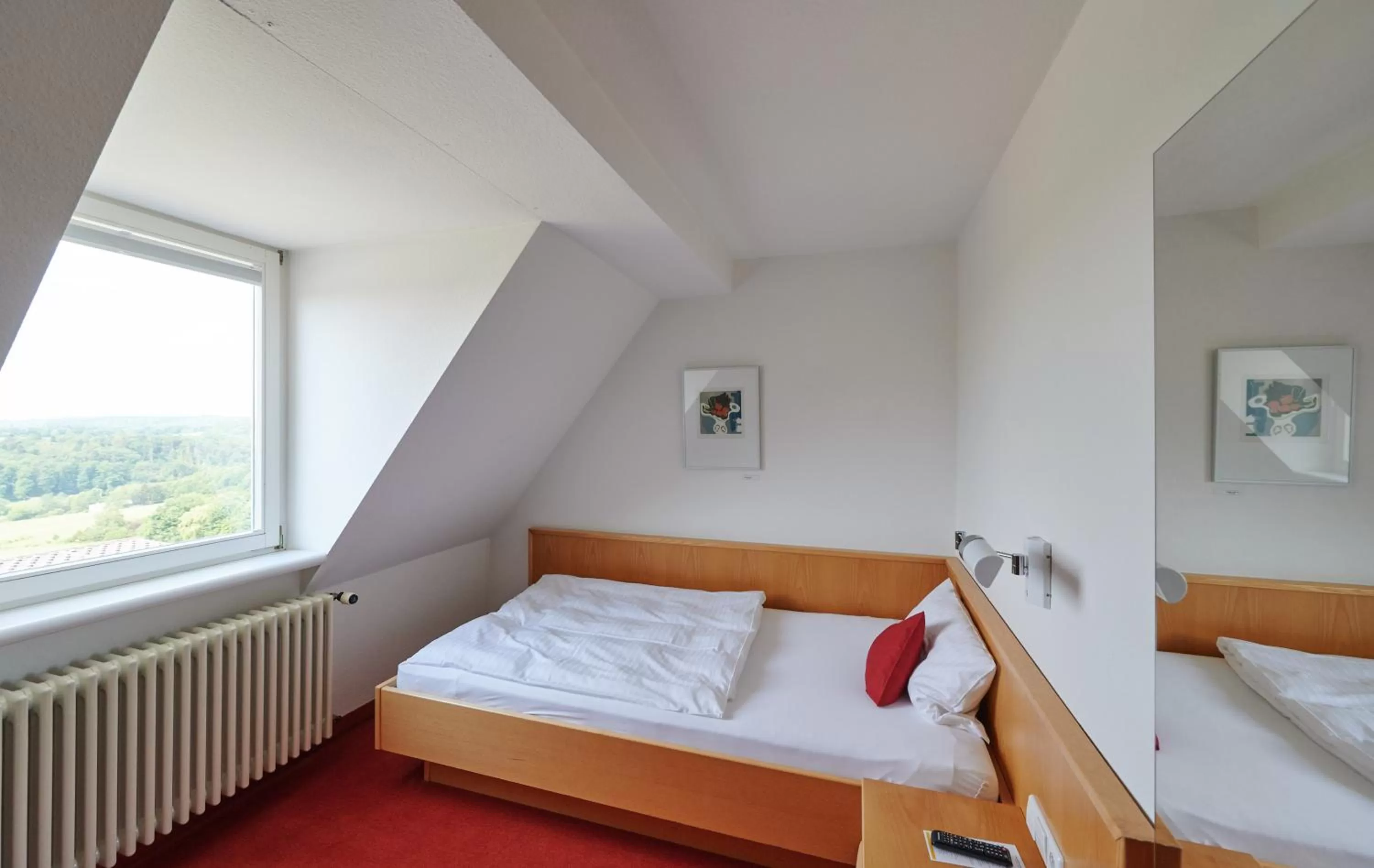 Photo of the whole room, Bed in Collegium Glashütten