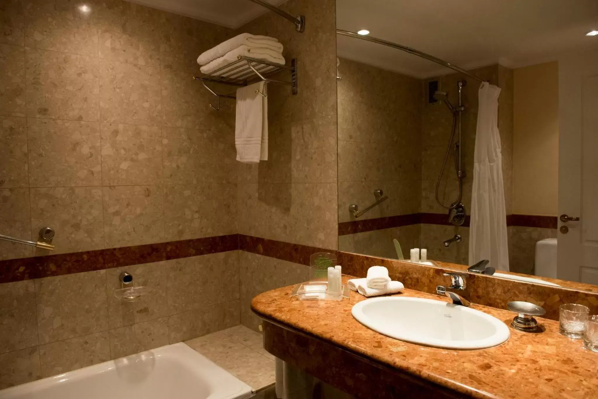 King Leisure Room in Holiday Inn Cordoba, an IHG Hotel King Leisure Room in Holiday Inn Cordoba, an IHG Hotel