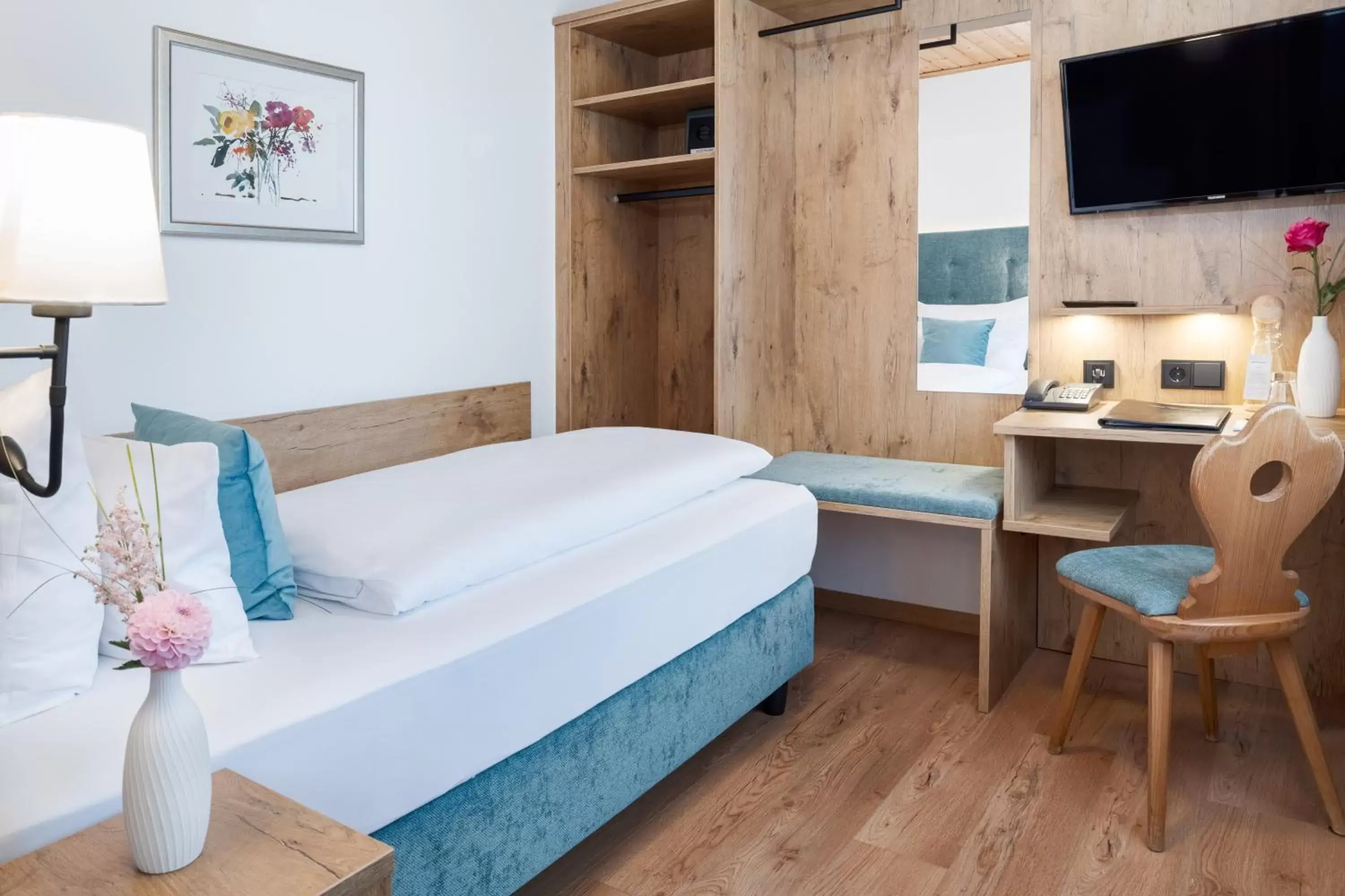 Economy Room - single occupancy in Hotel Obermaier Economy Room - single occupancy in Hotel Obermaier