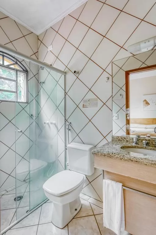 Bathroom in Jardin Park Hotel