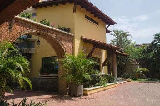 Facade/entrance, Property Building in Porto Bello Hotel Boutique