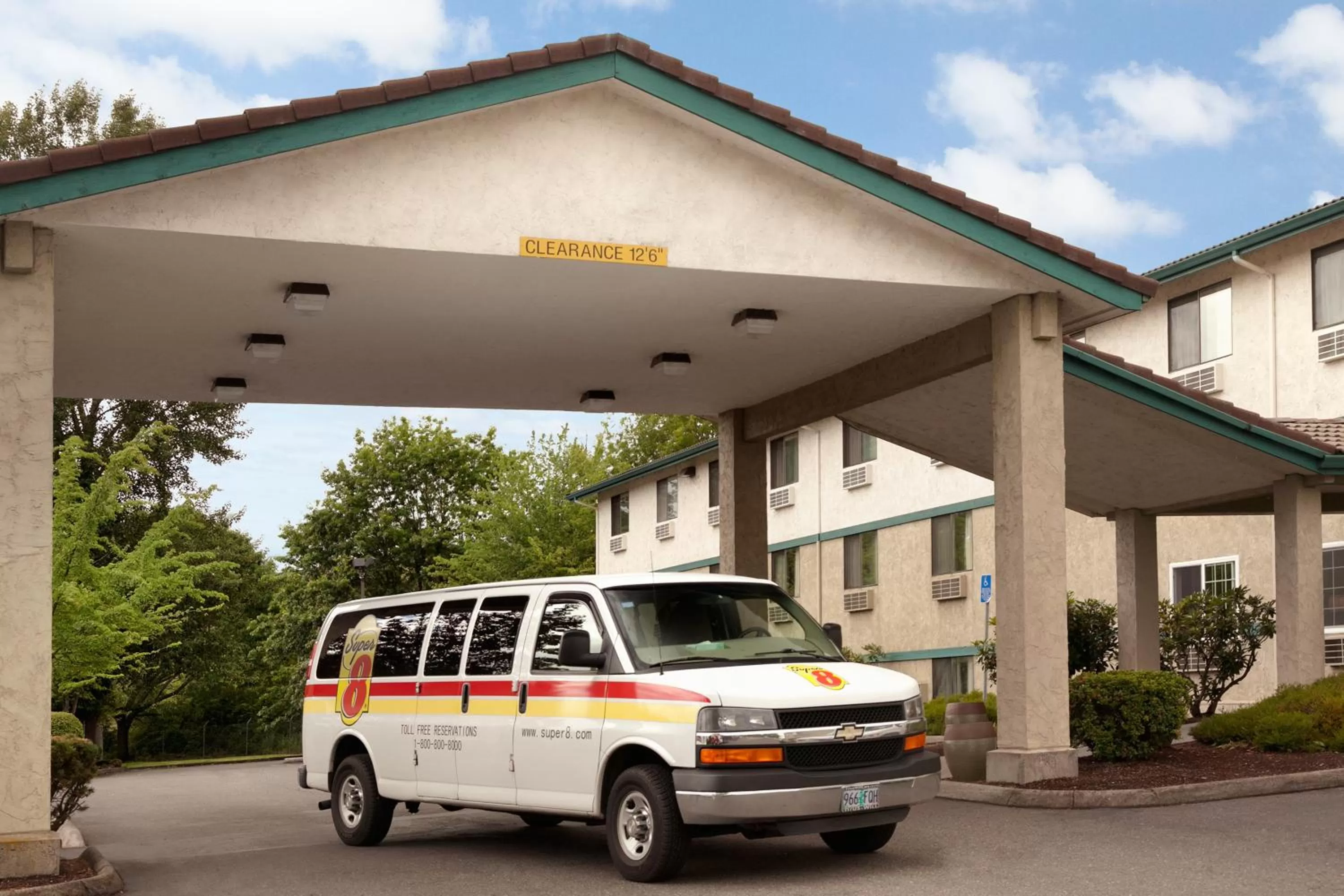 Facade/entrance in Super 8 by Wyndham Portland Airport