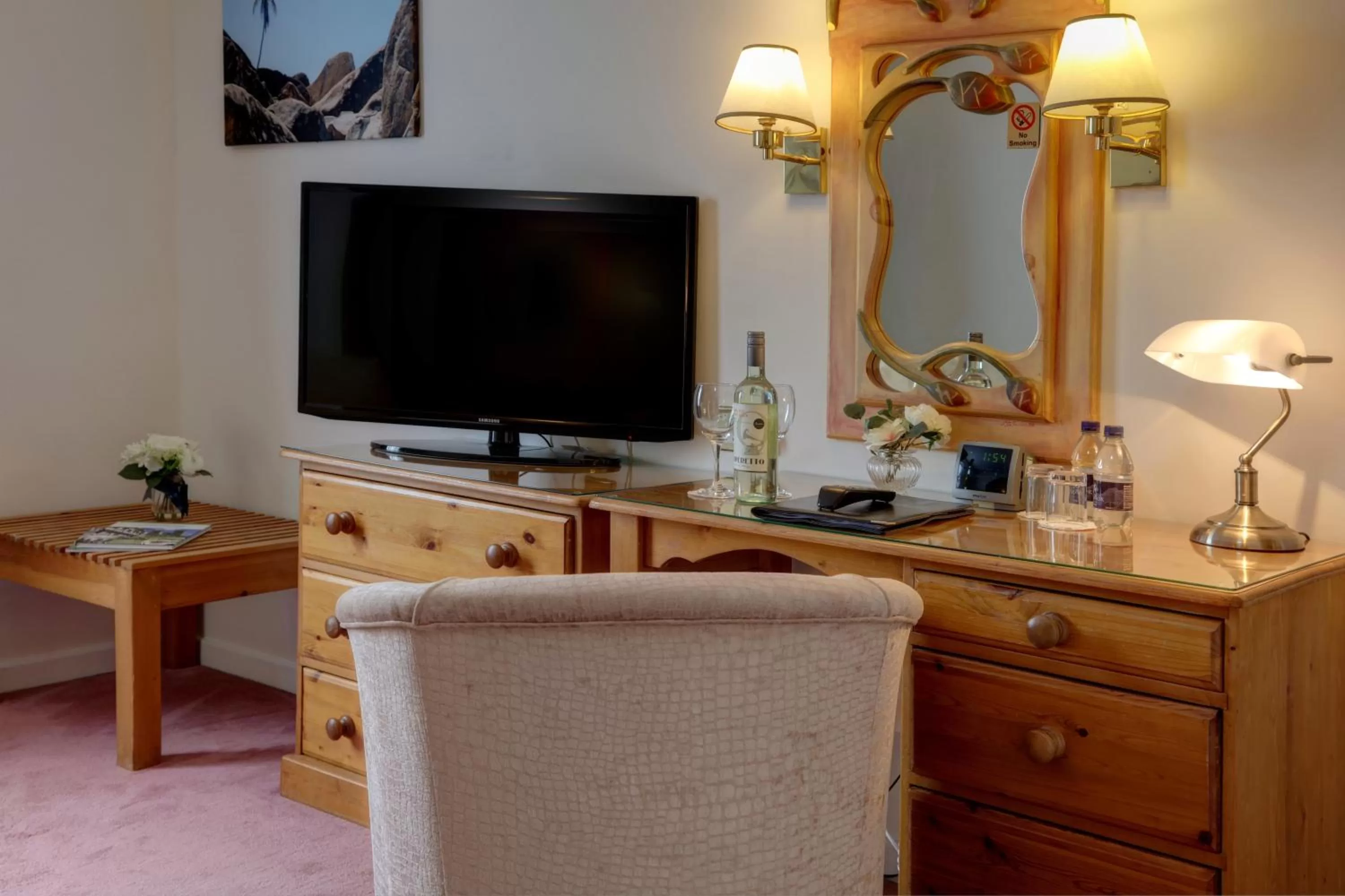 Bedroom in Best Western Plus Bentley Hotel