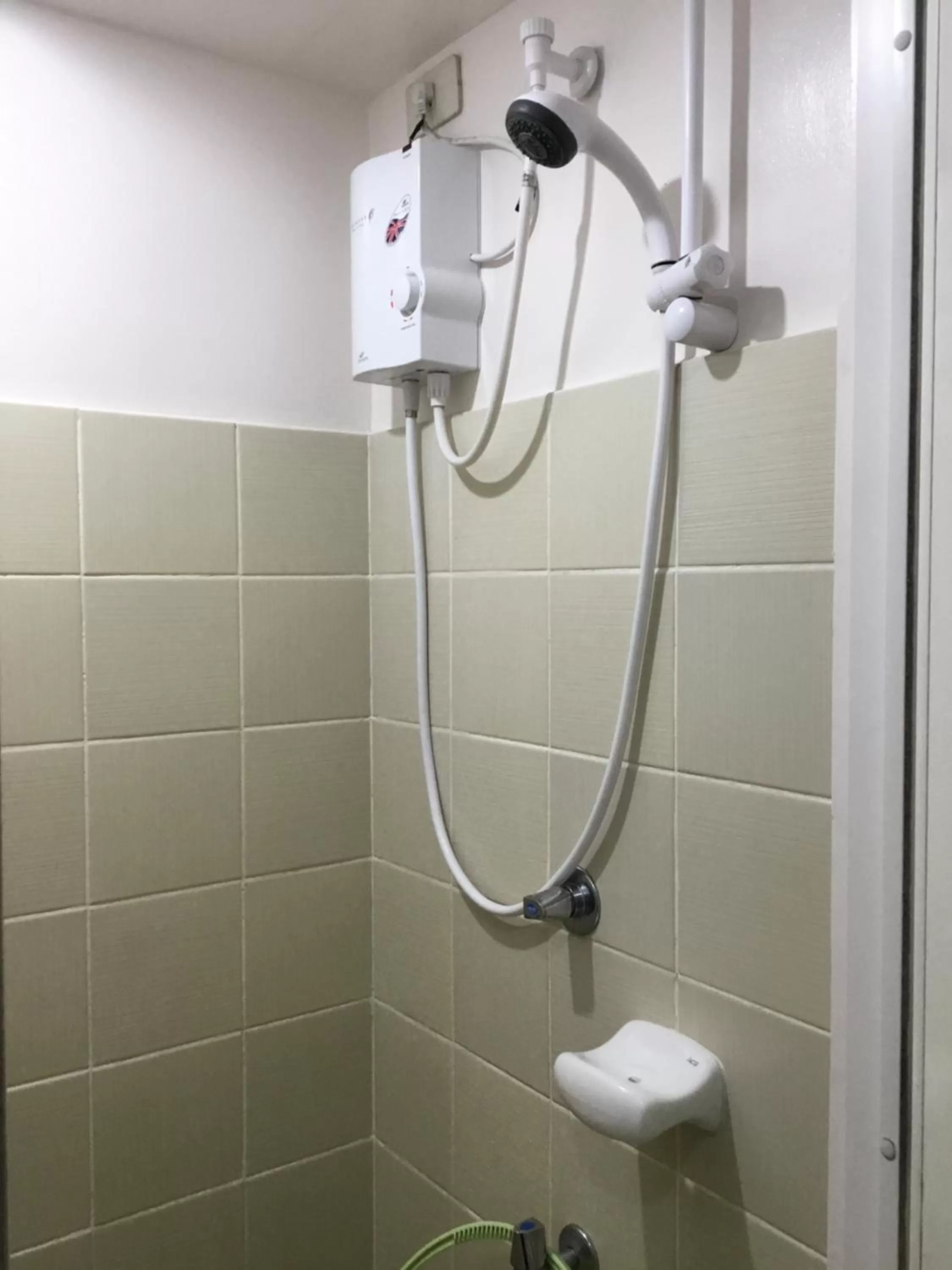 Shower in Condo with Free Swimming Pool & Viewing Deck