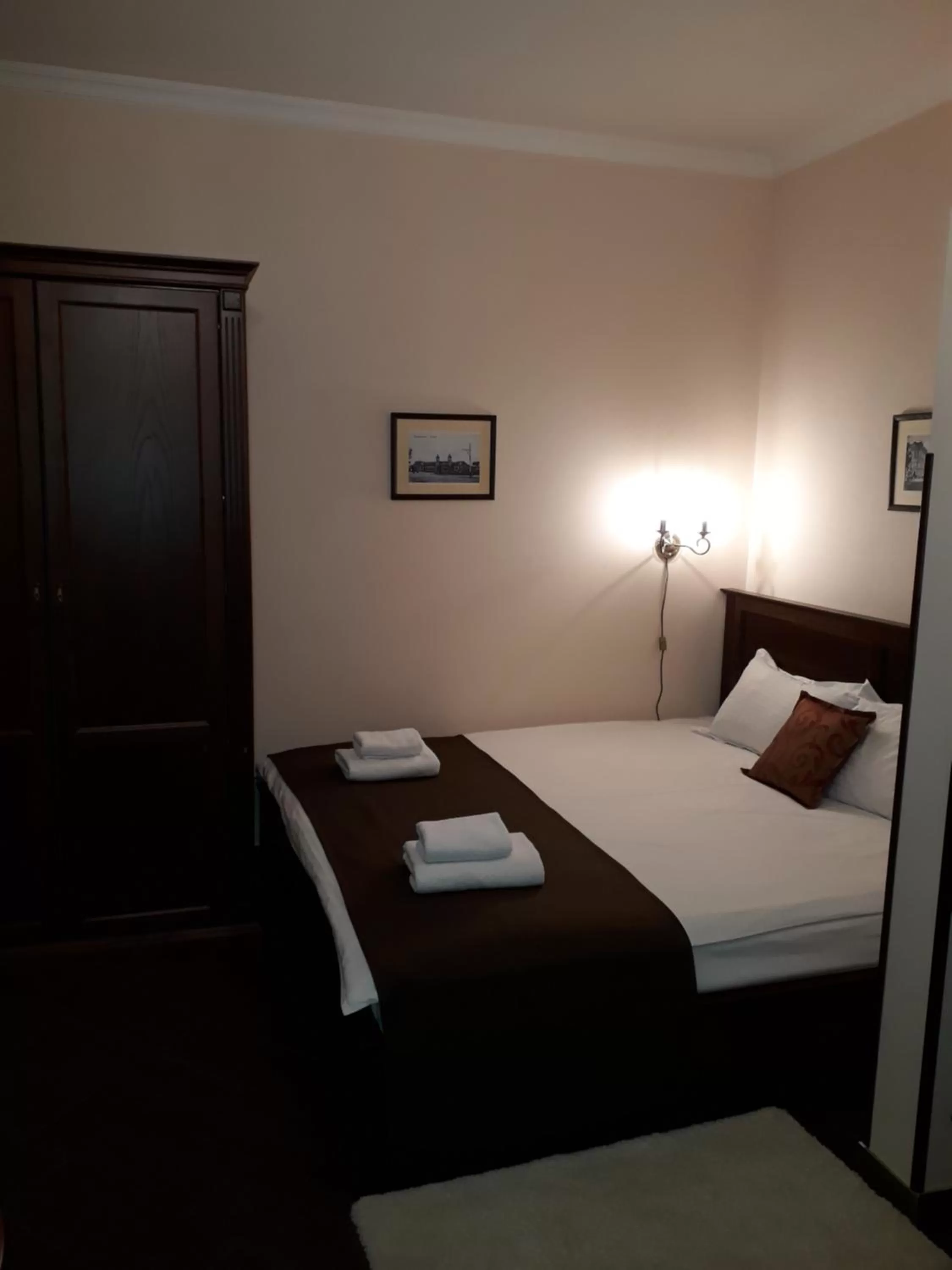 Bed in Ekaterinoslav