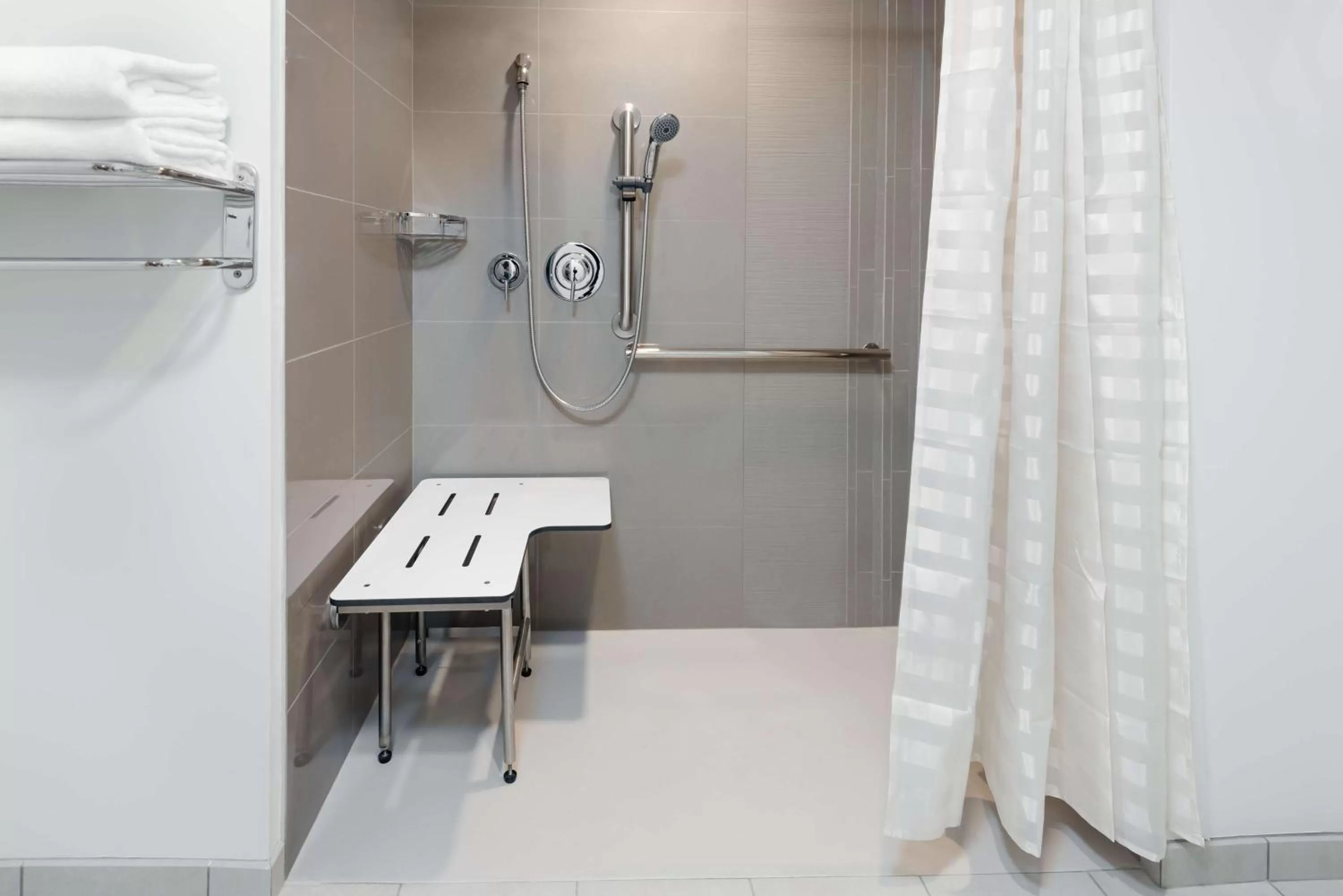 Bathroom in Hyatt House Chicago West Loop-Fulton Market