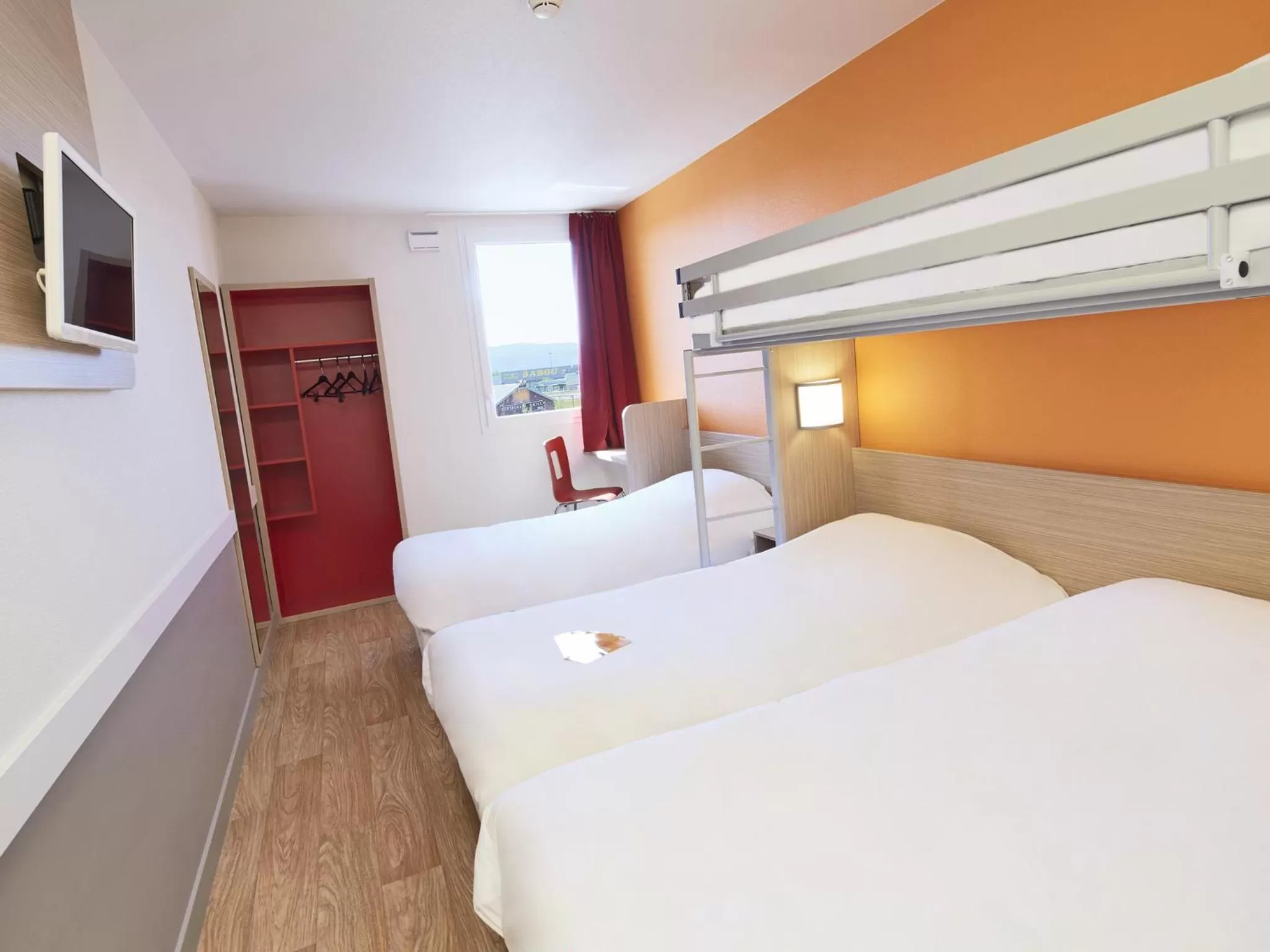 Photo of the whole room, Bed in Premiere Classe Valence Nord - Saint Marcel Les Valence