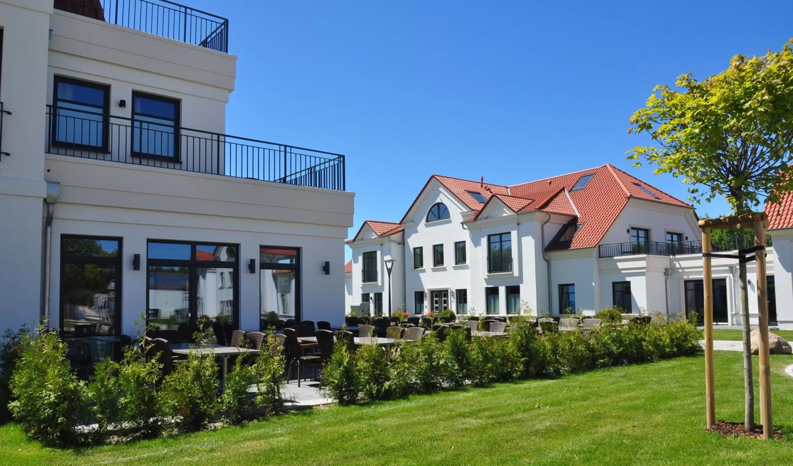 Property building in Avalon Hotel Bellevue