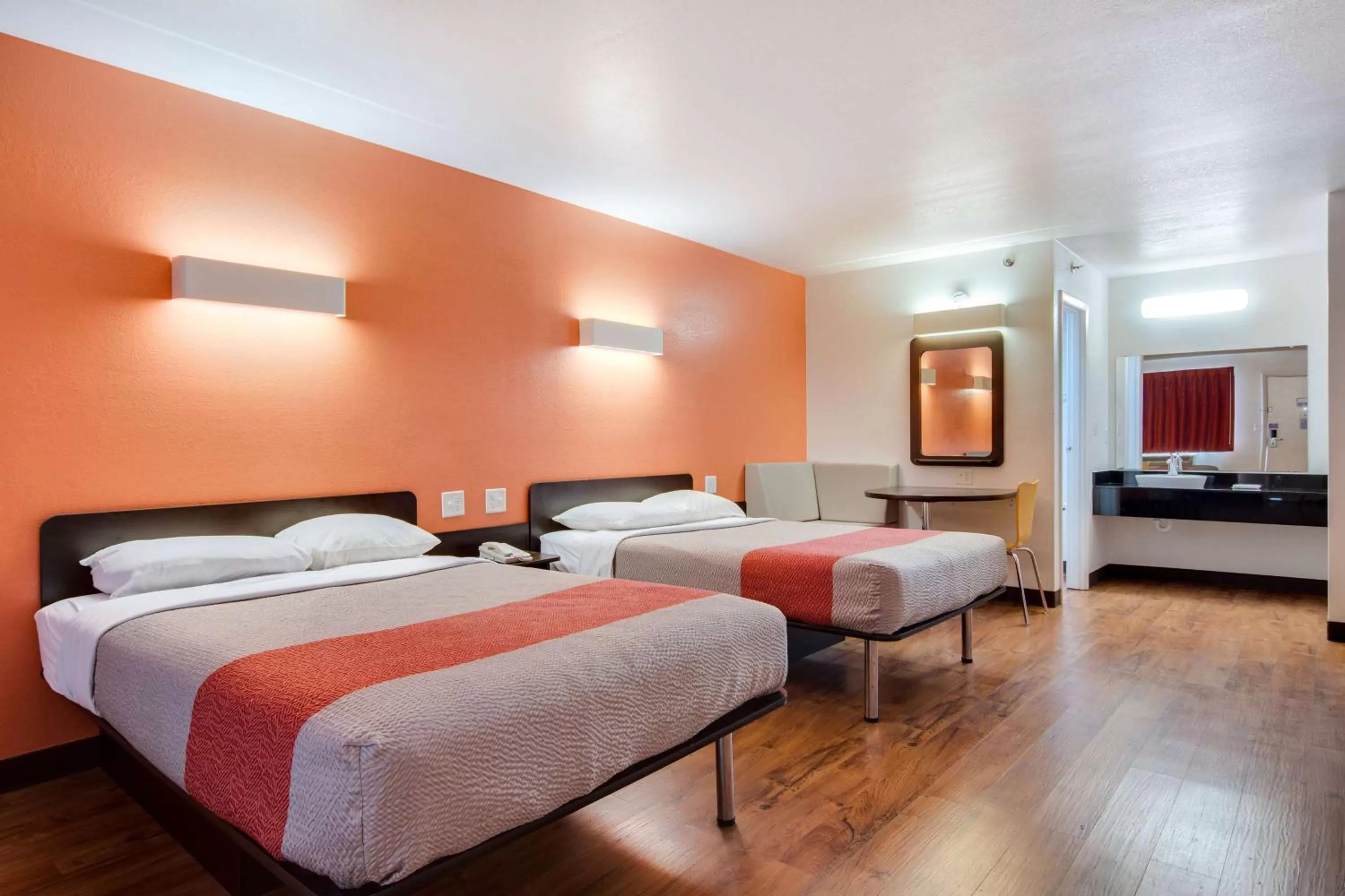 Photo of the whole room, Bed in Motel 6-Bremen, GA