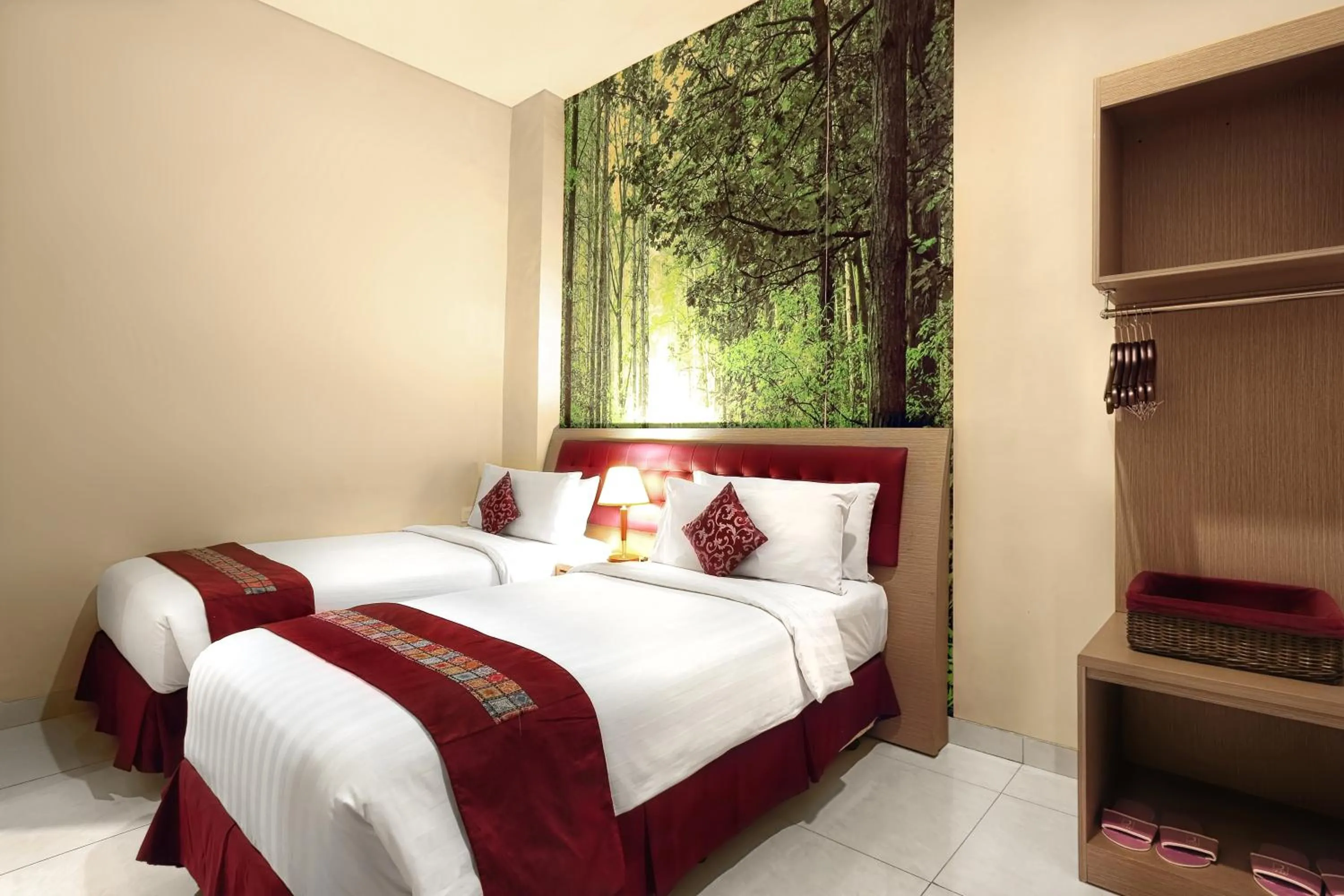 Bedroom, Bed in Kuta Central Park Hotel