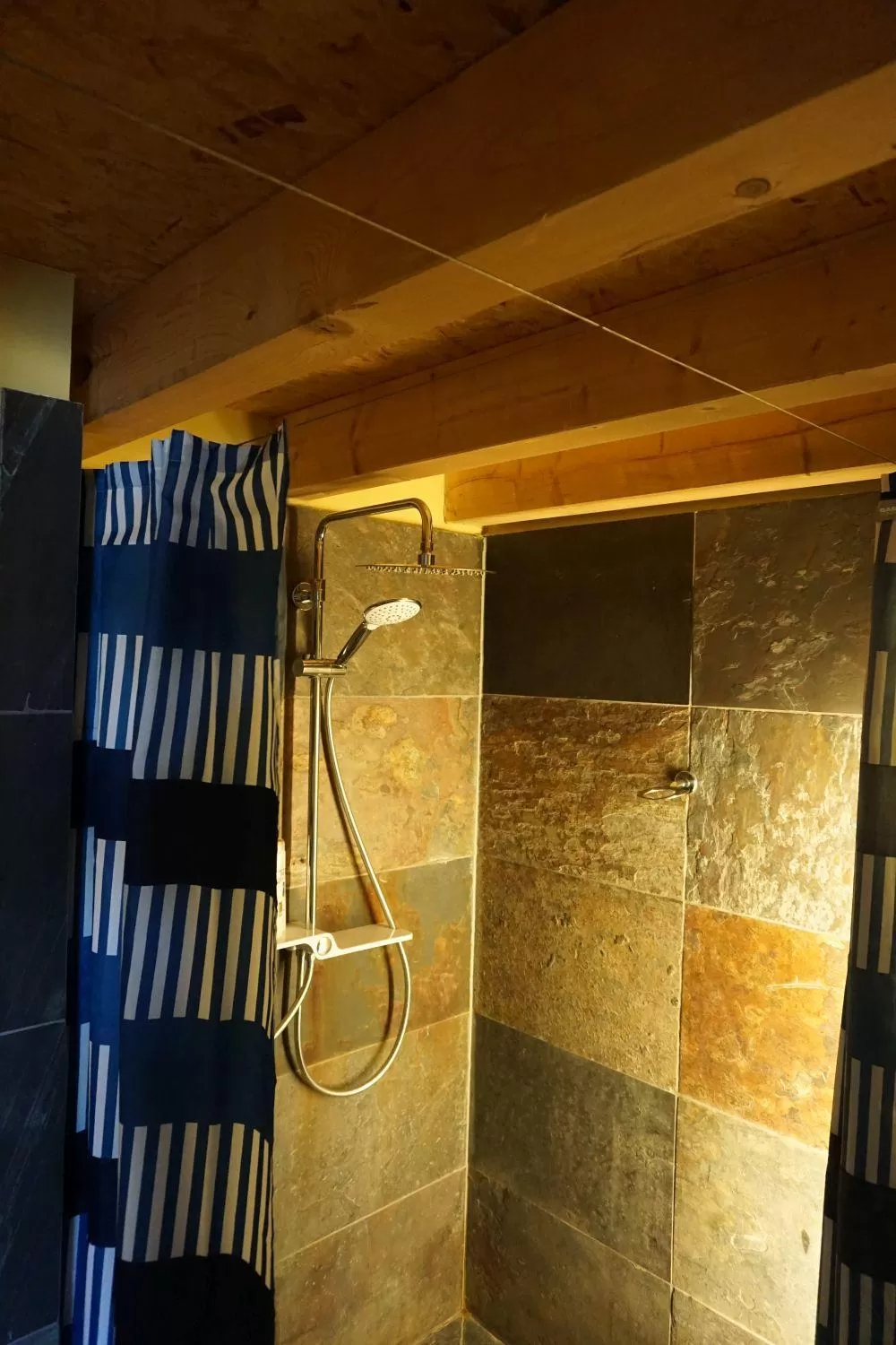 Shower, Bathroom in Hotel Alter Hafenspeicher