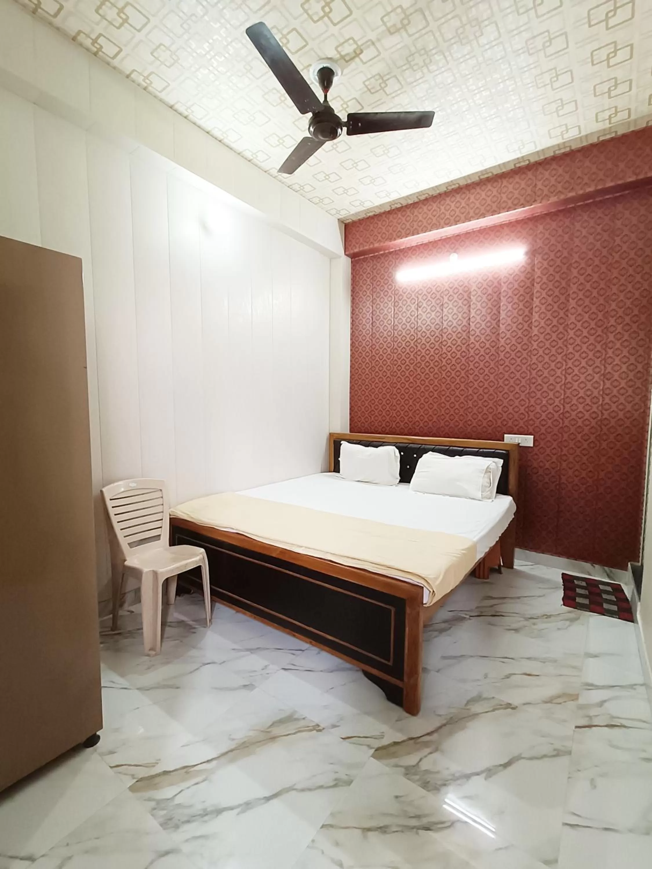 Bedroom, Bed in Saraswati Palace