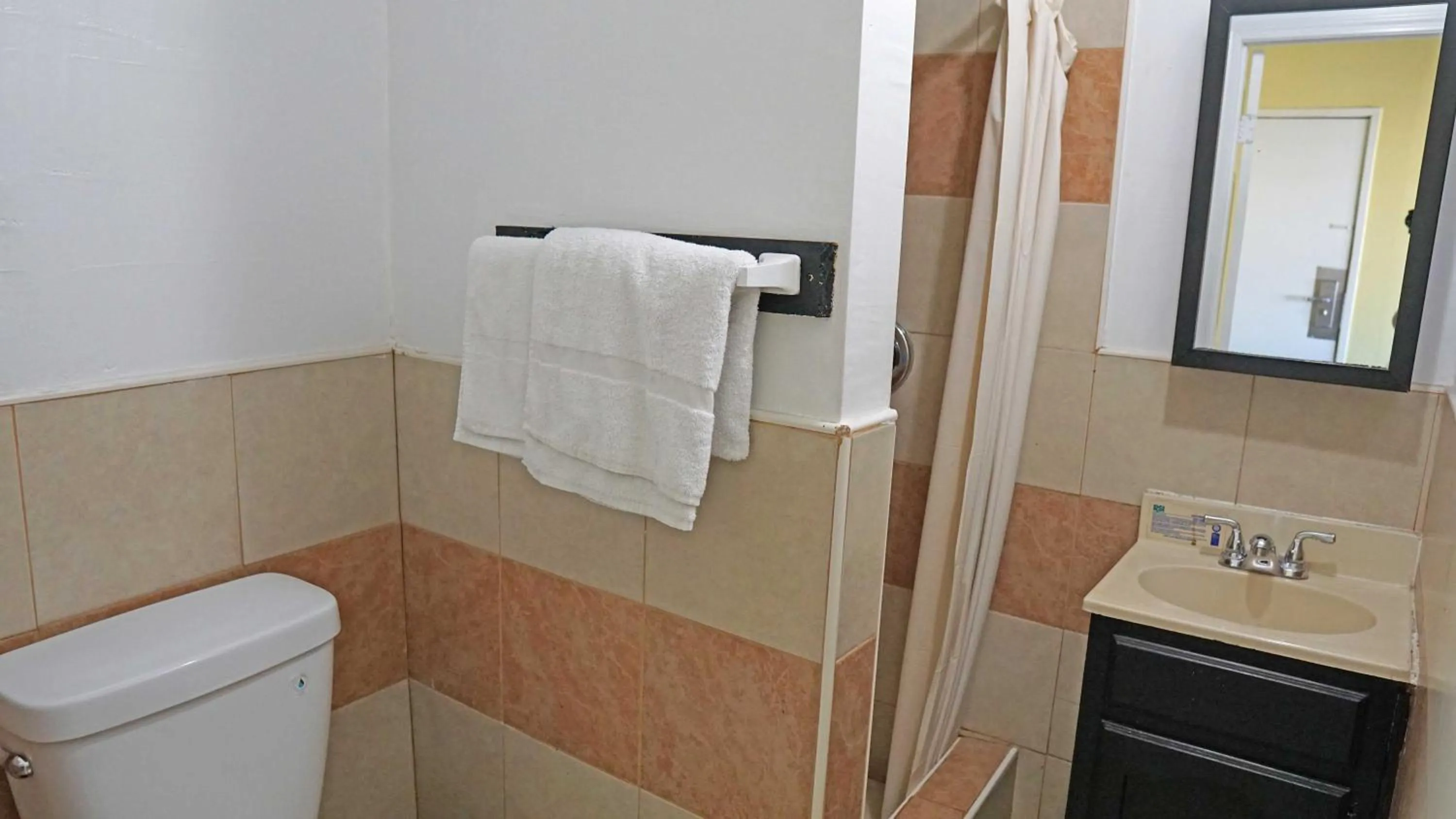 Bathroom in Antonio Hotel - Downtown Los Angeles, near Hollywood