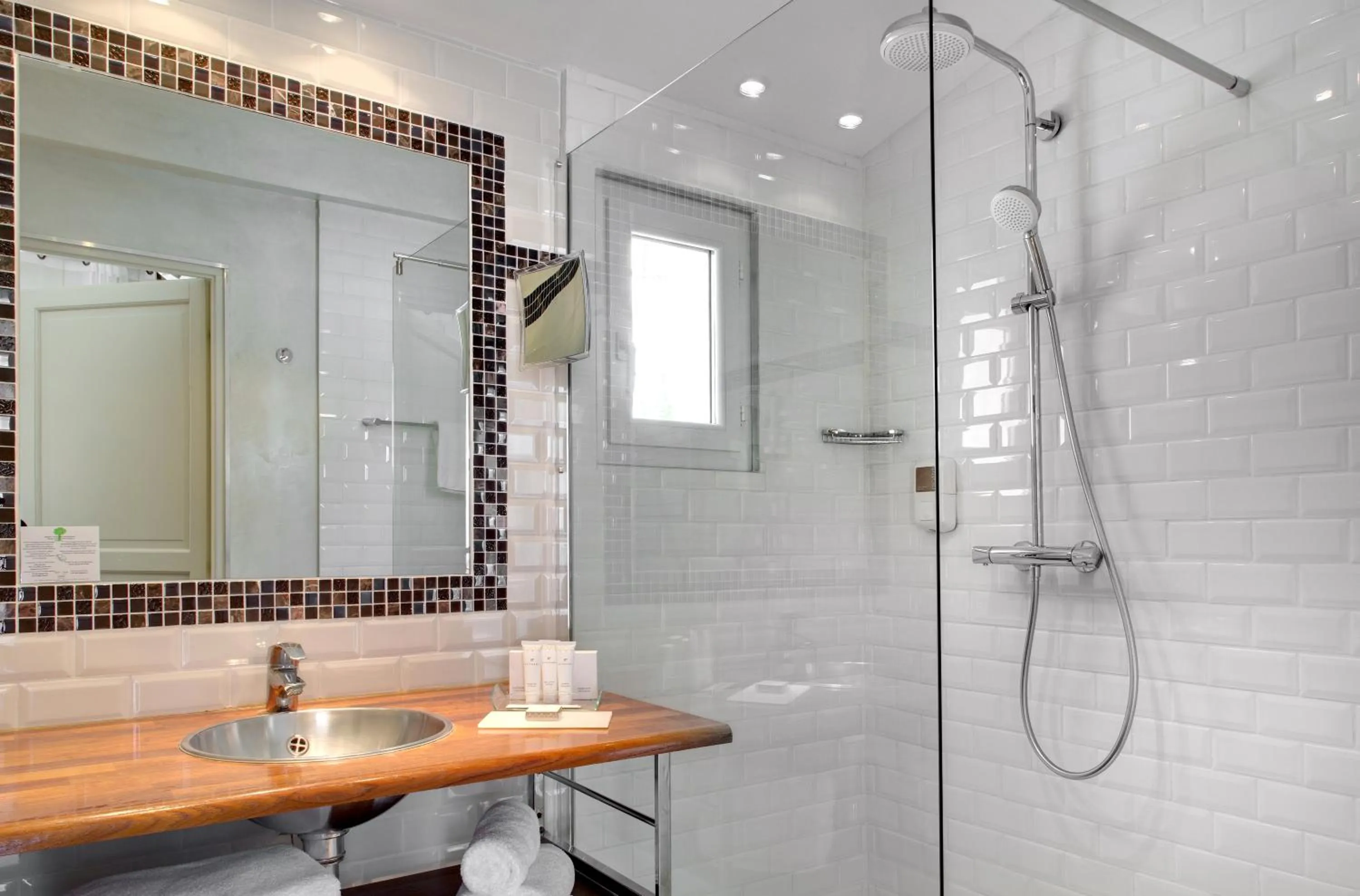 Shower in Le Mas de Cocagne