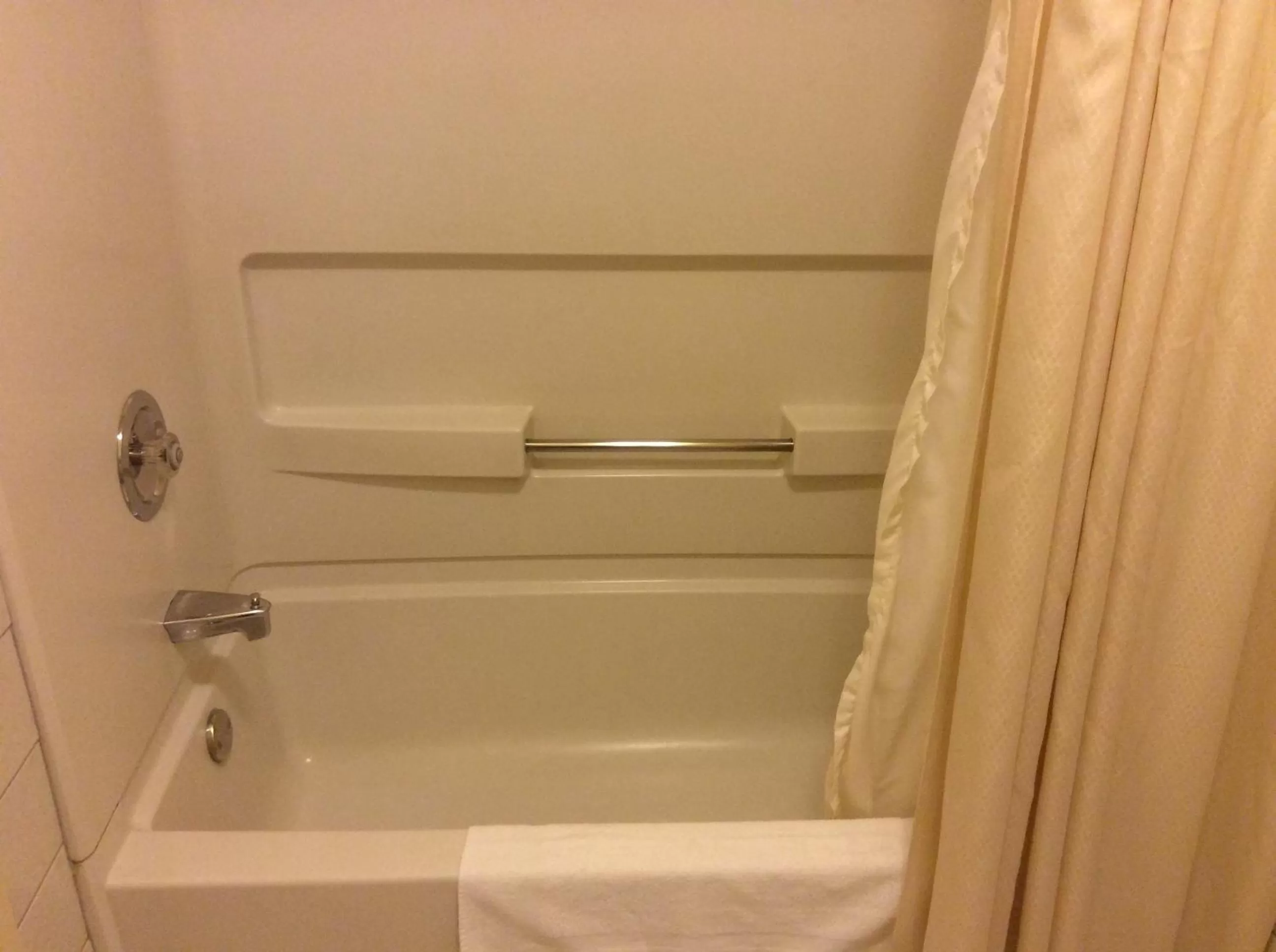 Bathroom in Hôtel Travelodge by Wyndham Victoriaville