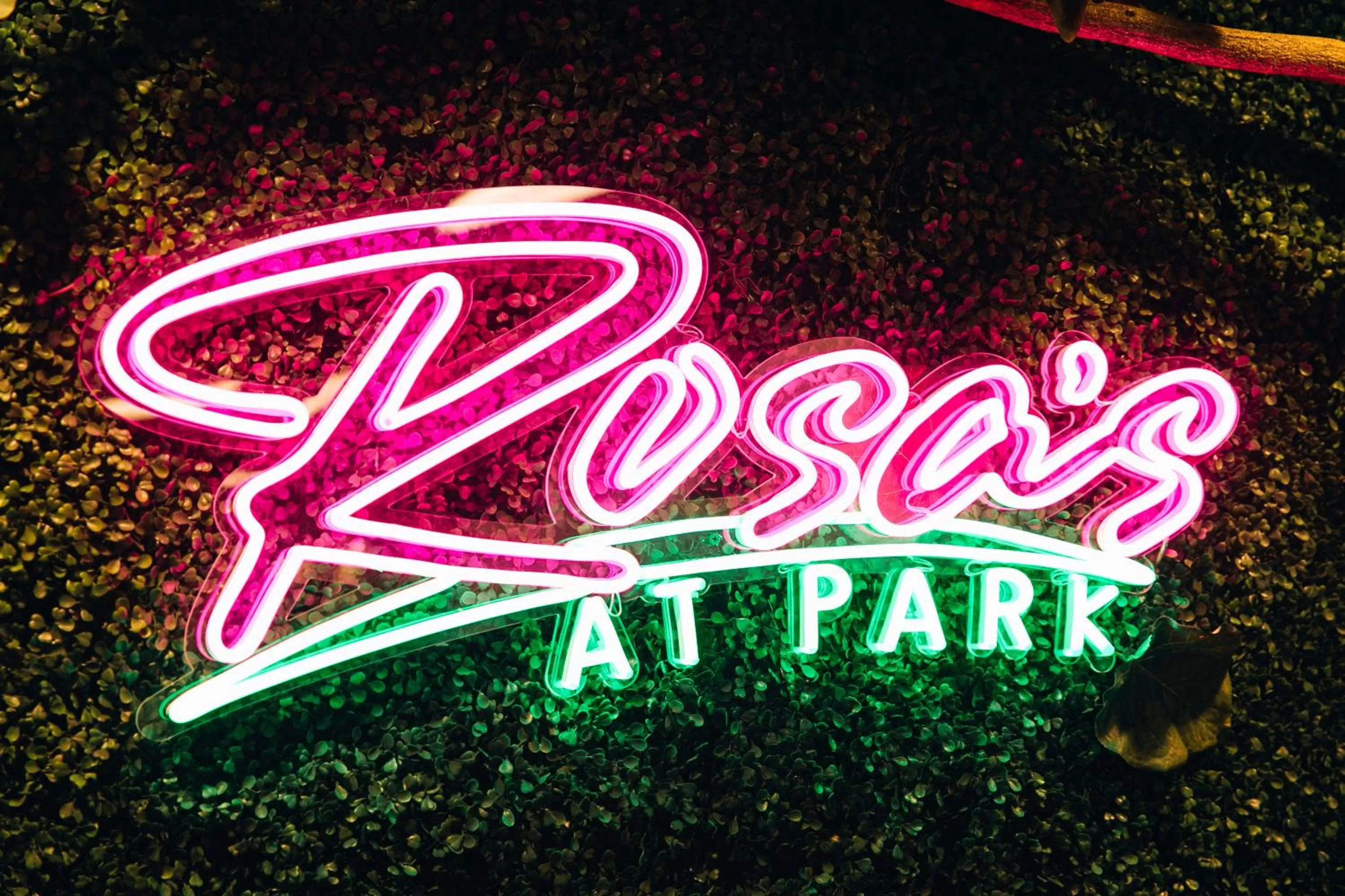 Restaurant/places to eat in Wingate by Wyndham Bronx Haven Park