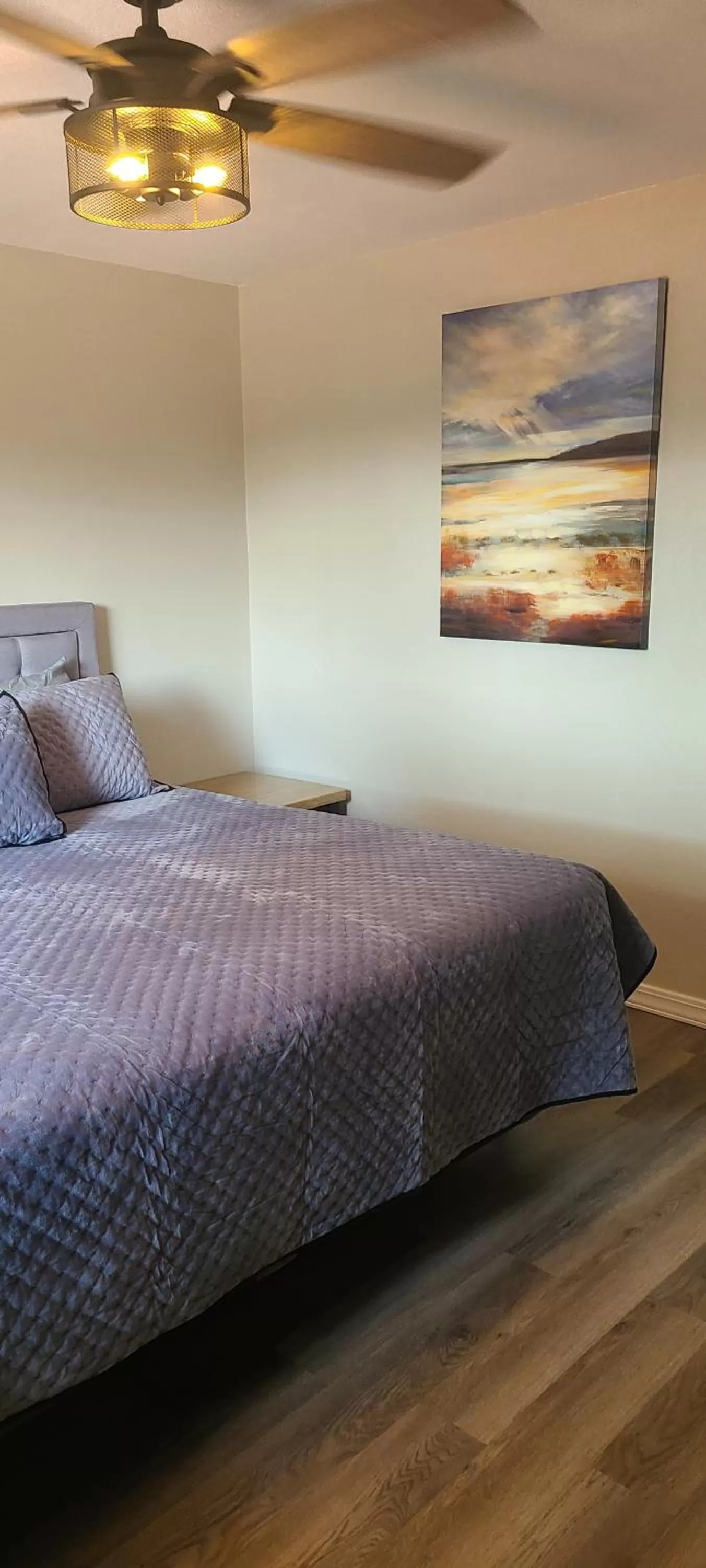 Bed in Red Rock Motel and Dam Motel