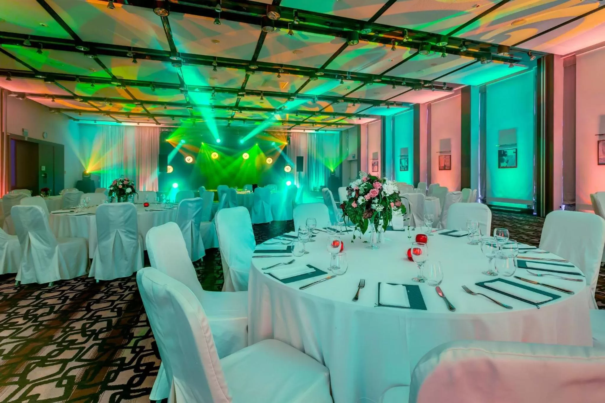 Meeting/conference room in Holiday Inn Resort Warsaw Józefów by IHG