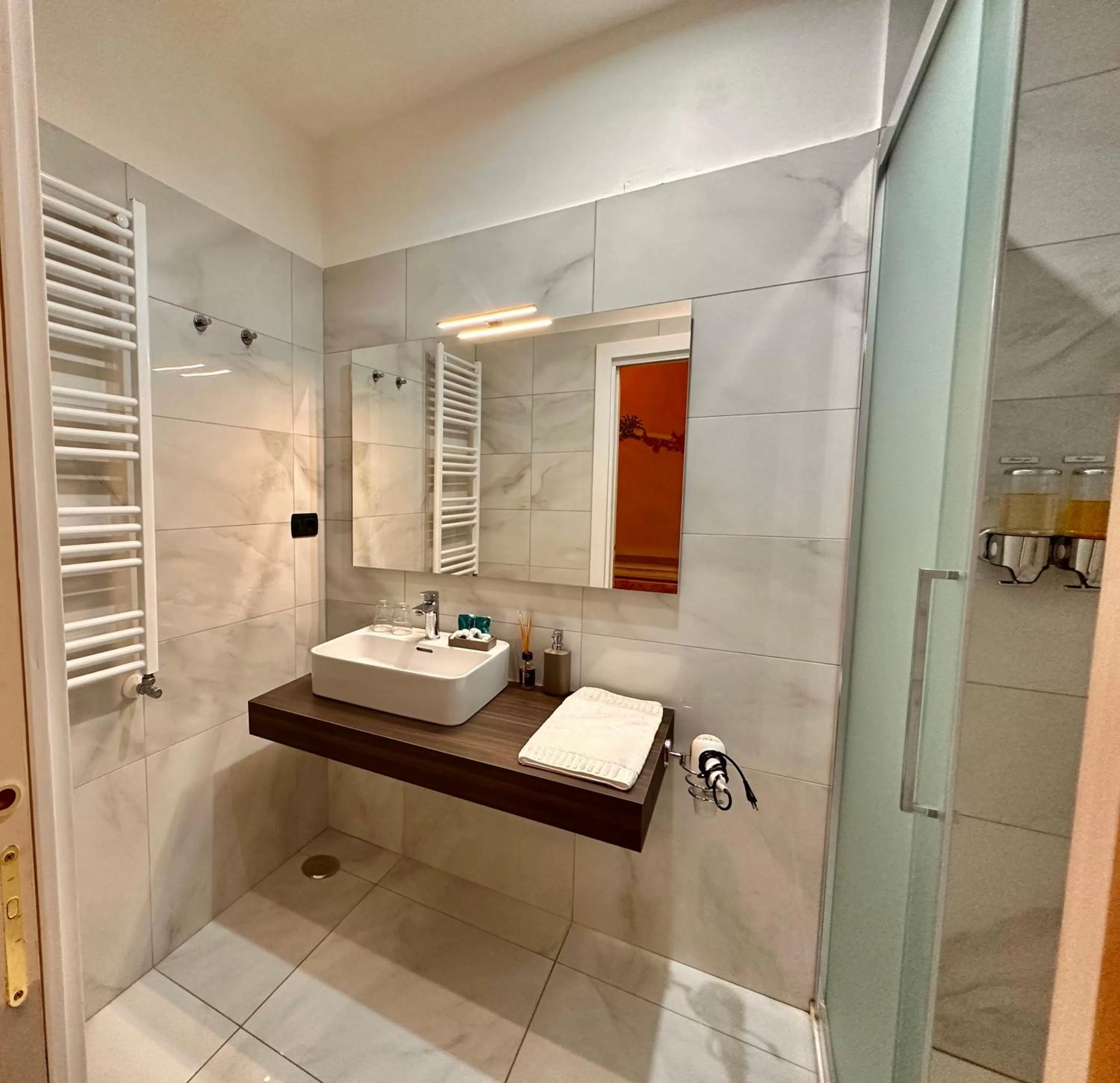 Bathroom in Casa Santangelo Suites