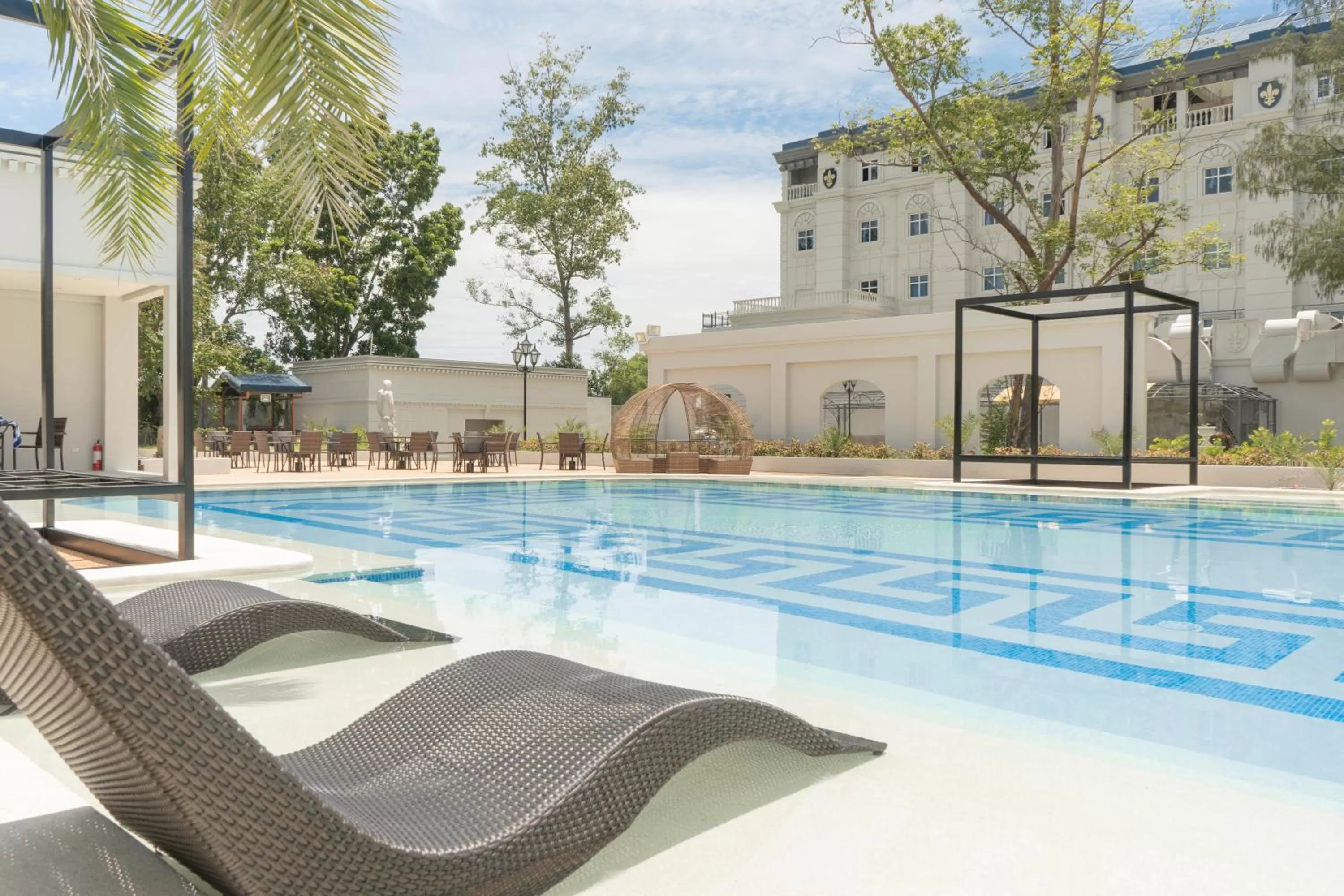 Swimming pool in The Monarch Hotel