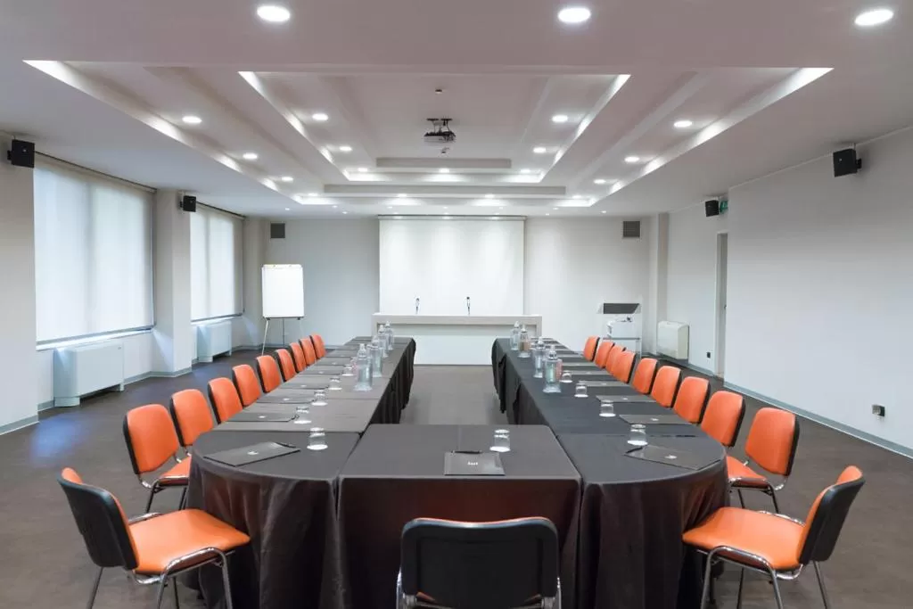 Area and facilities in Helios Hotel